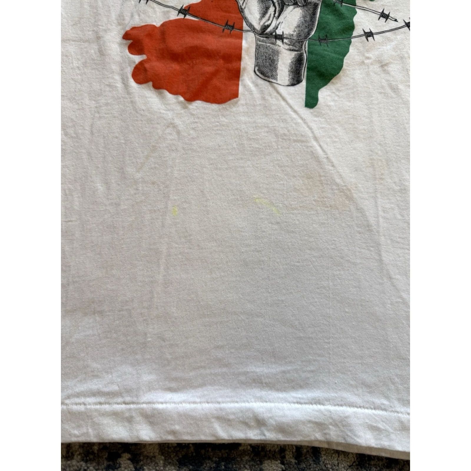 Vintage VINTAGE 80s Irish Freedom T Shirt Sz M Flag of Ireland Troubles Sinn Fein Noraid White Screen Stars Mens Size US M / EU 48-50 / 2 - 3 Thumbnail