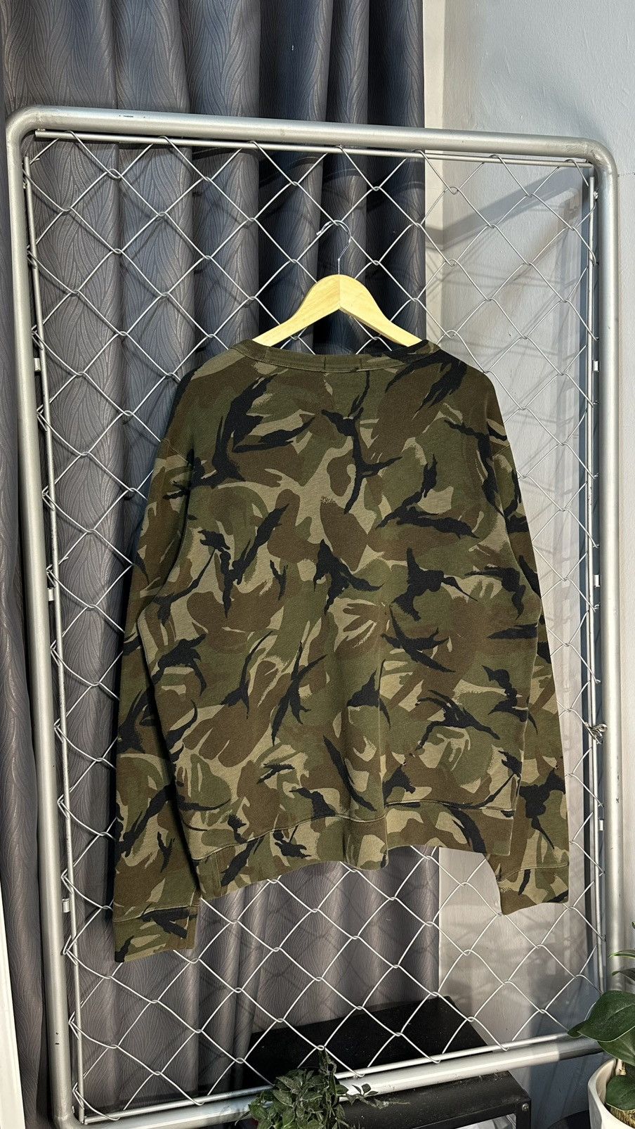 Polo Ralph Lauren Polo Ralph Lauren Camo Crewneck Sweatshirt Camouflage Size US XL / EU 56 / 4 - 4 Thumbnail