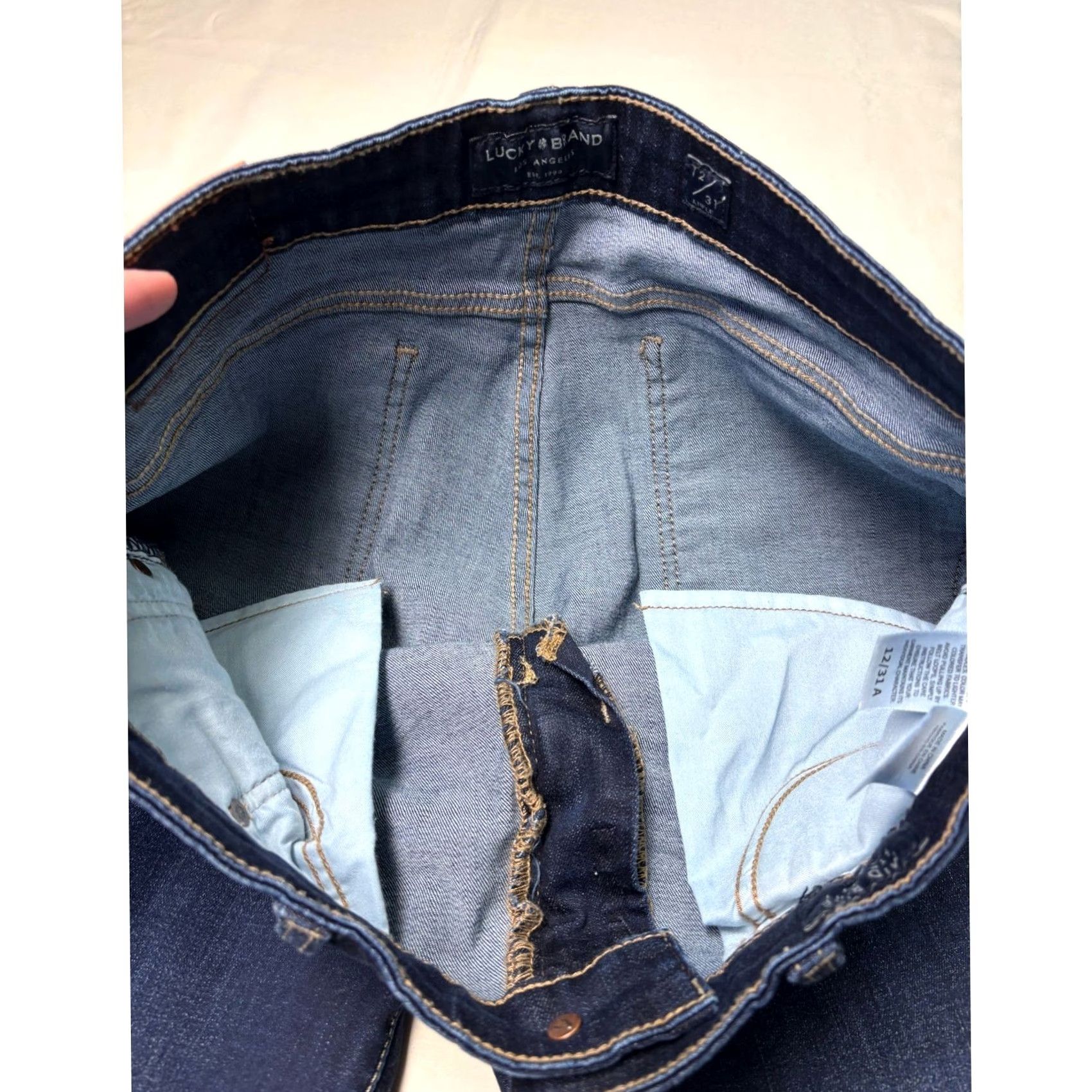 Lucky Brand Lucky Brand Jeans Dark Wash Straight Ankle Mid Rise 31 Women's Jeans 31x28 Slim Pockets Zipper Logo Denim Cotton Blend Spandex Size 24" / US 00 / IT 34 - 4 Thumbnail