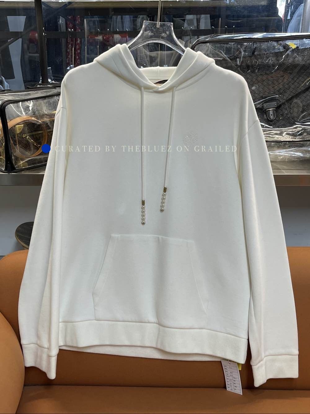 Louis Vuitton Logo Embroidered Hoodie in White Size US XXL / EU 58 / 5 - 1 Thumbnail