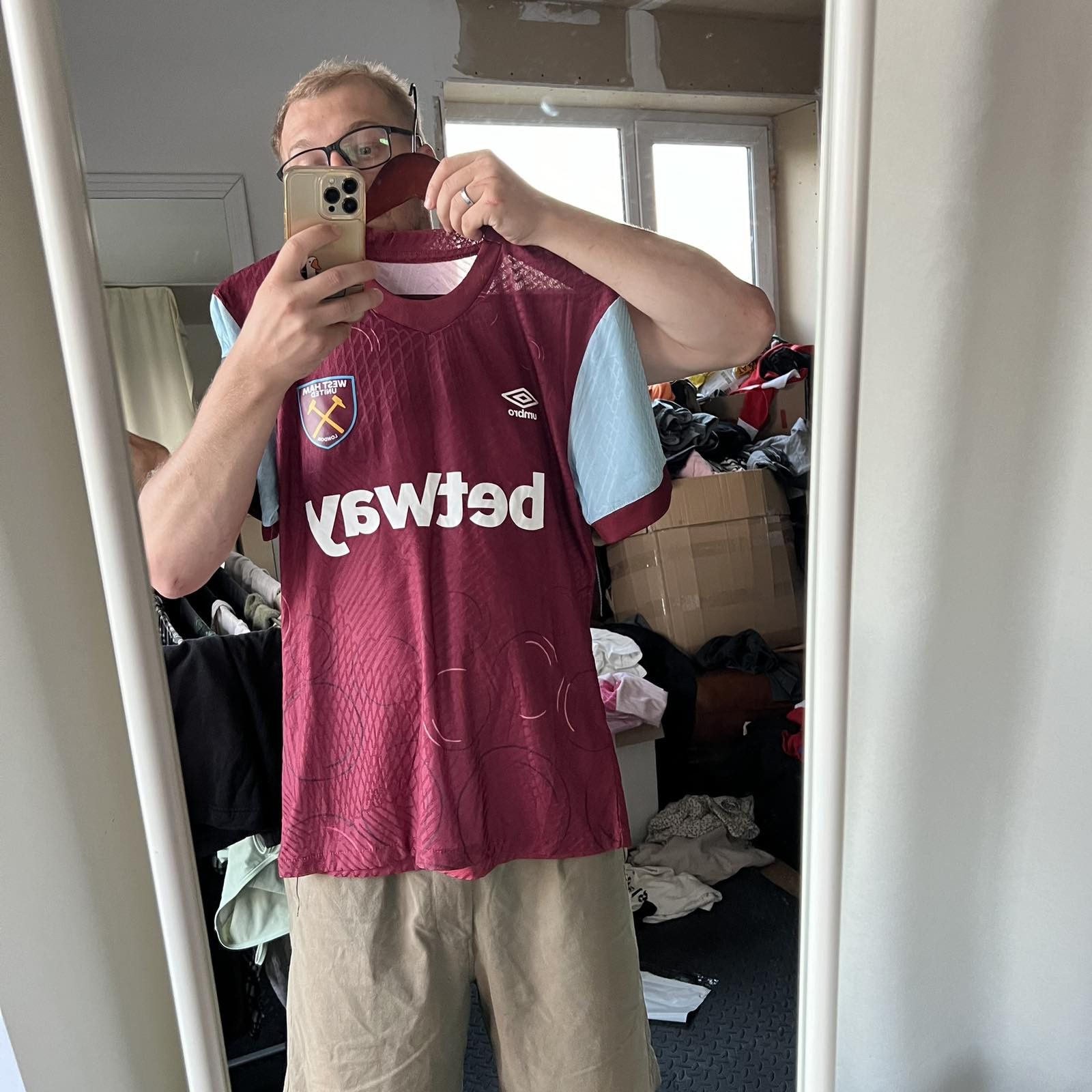 Umbro Umbro West Ham Bowen 2024 player worn soccer jersey #20 Sz S Size US S / EU 44-46 / 1 - 3 Thumbnail