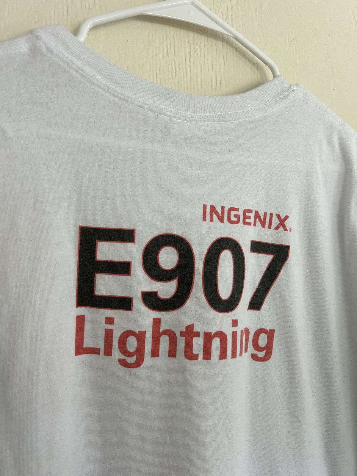 Vintage Vintage E907 Electrocuted Golfing Lady Lighting Graphic Tee Size US XL / EU 56 / 4 - 5 Thumbnail