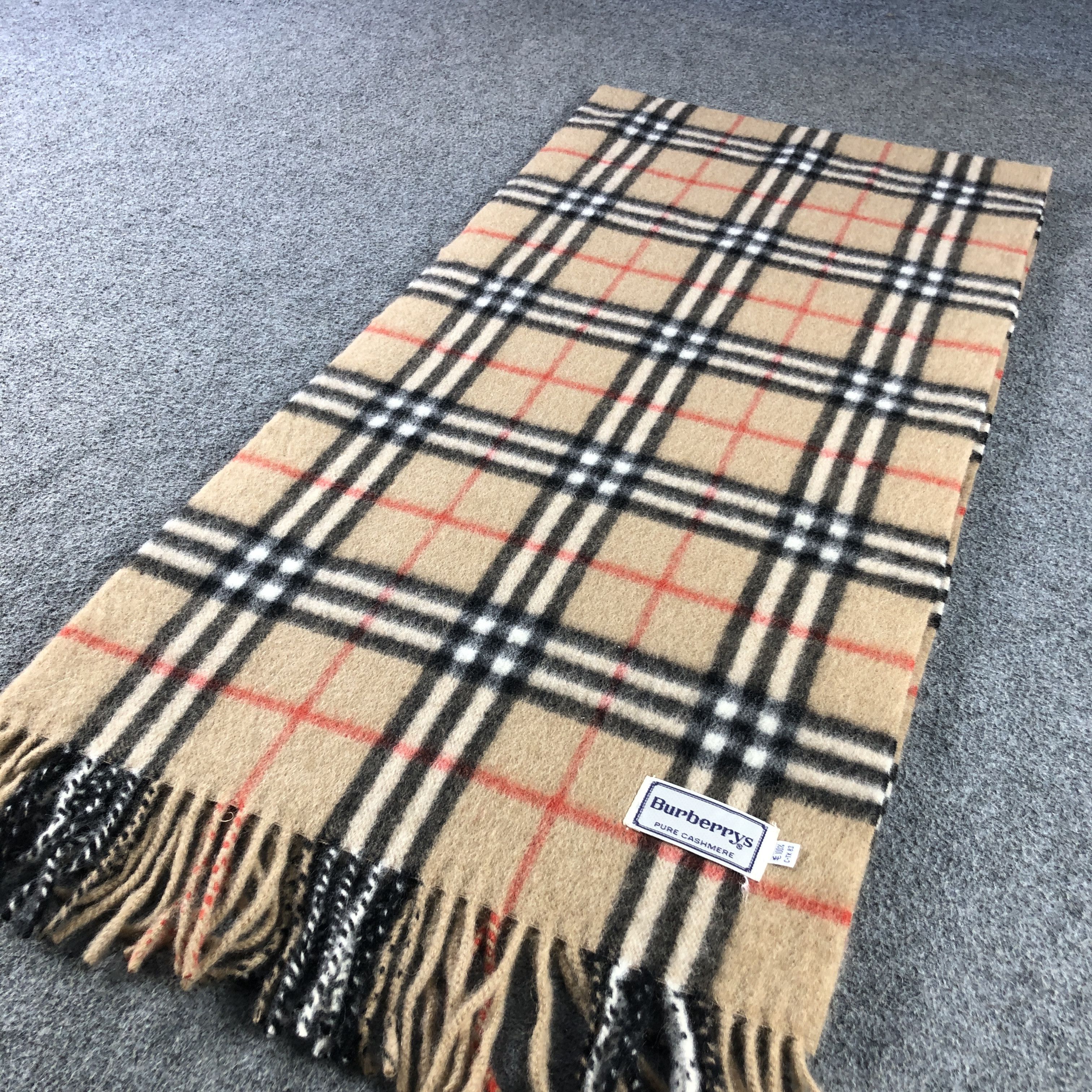 Burberry Burberry Tan Nova Check Cashmere Scarf Muffler V2871 Size ONE SIZE - 3 Thumbnail