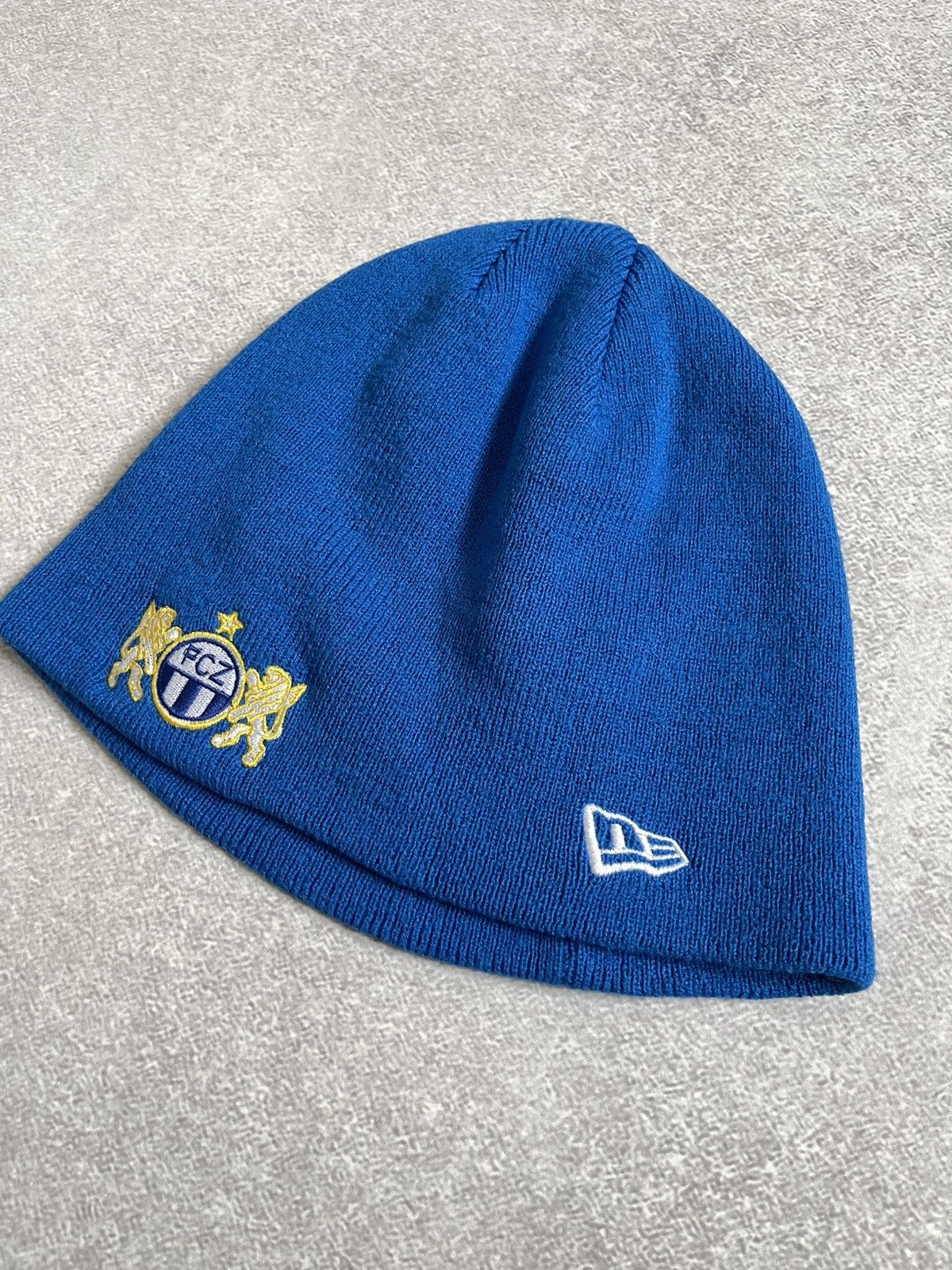 New Era New Era FC Zurich FCZ Soccer Swiss Football Beanie Hat Size ONE SIZE - 3 Thumbnail