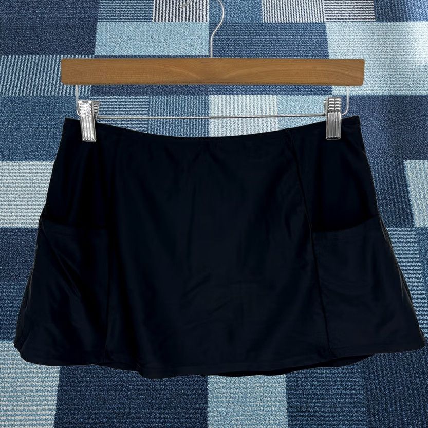 Ellen Tracy Ellen Tracy Skirt Women S Black Solid Mini Stretch Short Length Adult Small Bottoms Women Size 28" / US 6 / IT 42 - 1 Thumbnail