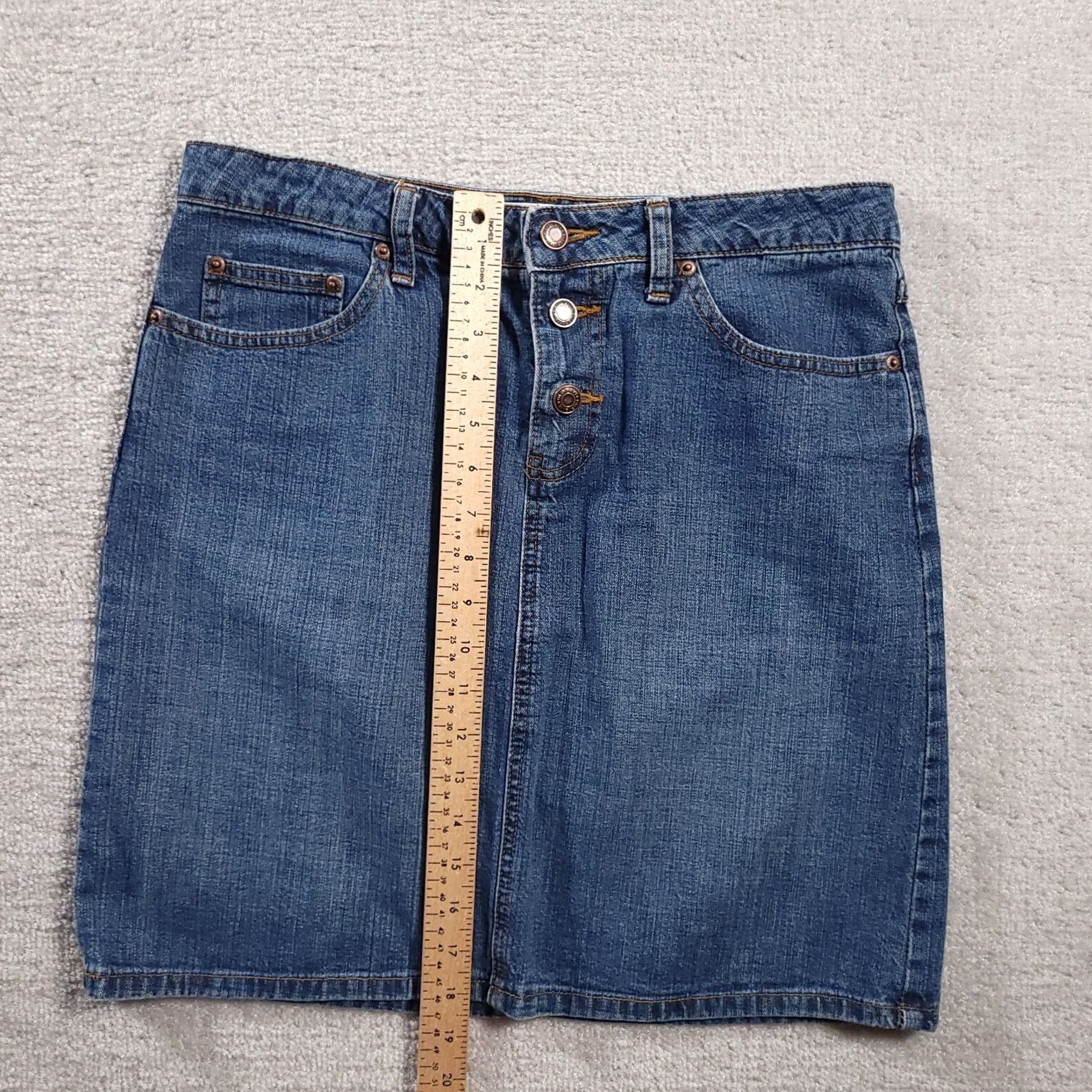 Old Navy Old Navy Skirt 8 Blue Denim Jeans Short Button Fly Women's Size 30" / US 8 / IT 44 - 6 Thumbnail