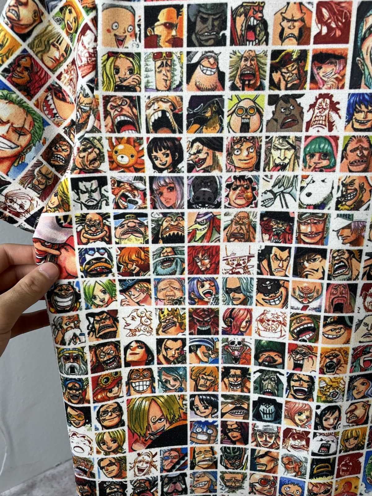 Anime ONE PIECE AOP × SHANKS x battle of marineford x fan bbotlegg Size US M / EU 48-50 / 2 - 9 Thumbnail