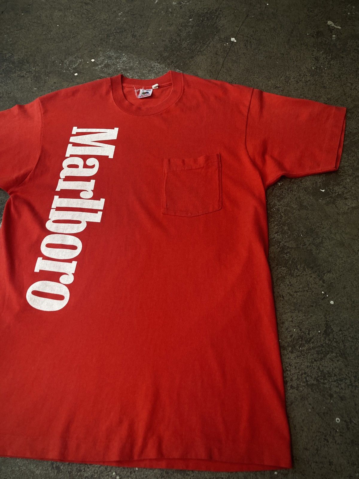 Marlboro × Marlboro Adventure Team × Marlboro Unlimited Vintage 80s Marlboro Spellout Pocket Tee Size US XL / EU 56 / 4 - 2 Thumbnail