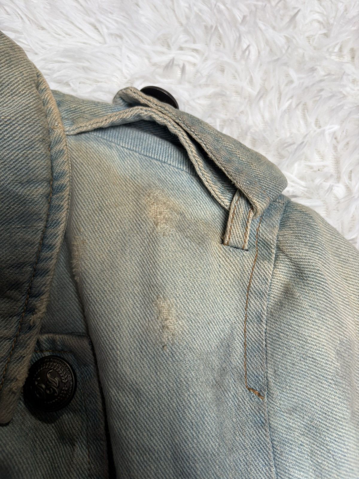 Le Grande Bleu (L.G.B.) Davit MEURSAULT Homme napolean distressed denim jacket Size US L / EU 52-54 / 3 - 7 Thumbnail