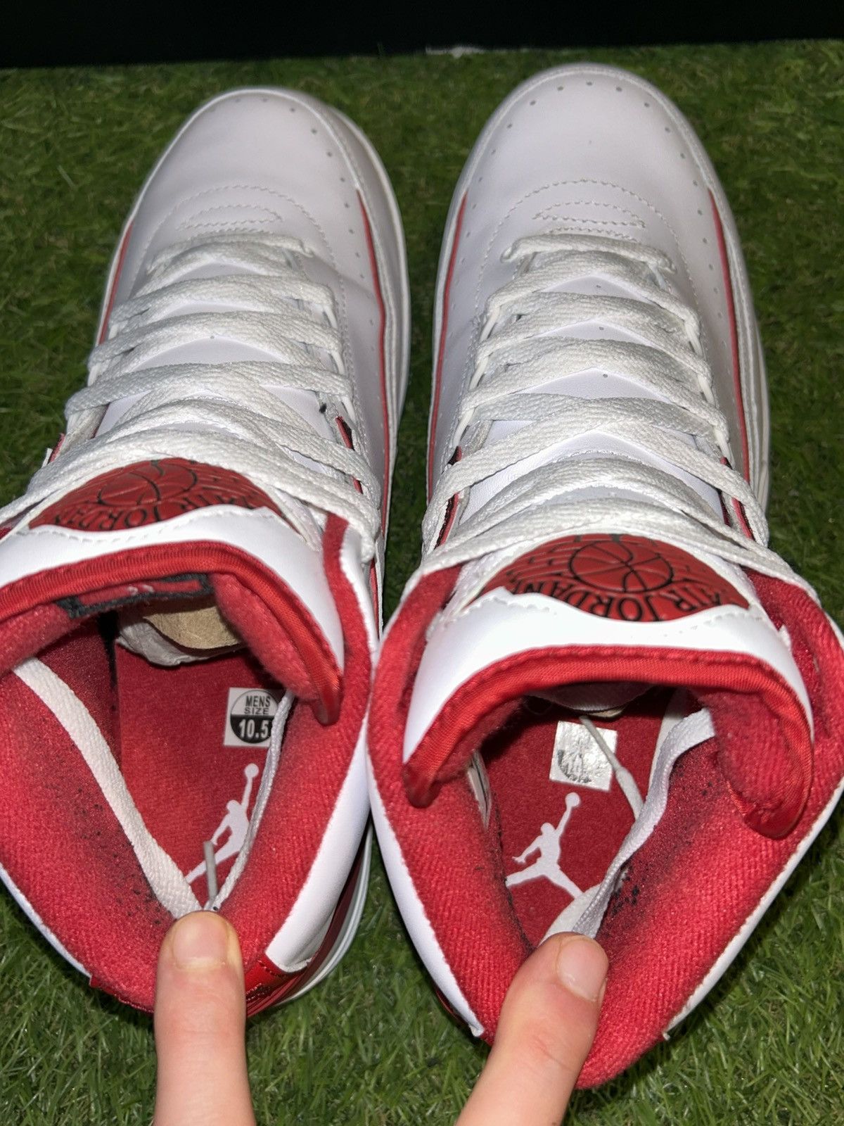 Jordan Brand Jordan 2 White Red Size US 10.5 / EU 43-44 - 9 Thumbnail