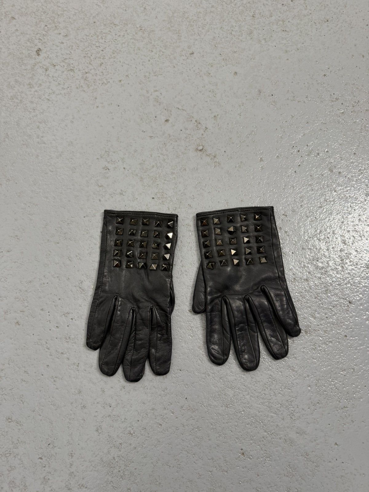 Valentino Valentino Garavani Leather/Silk Studded Gloves Size ONE SIZE - 2 Thumbnail
