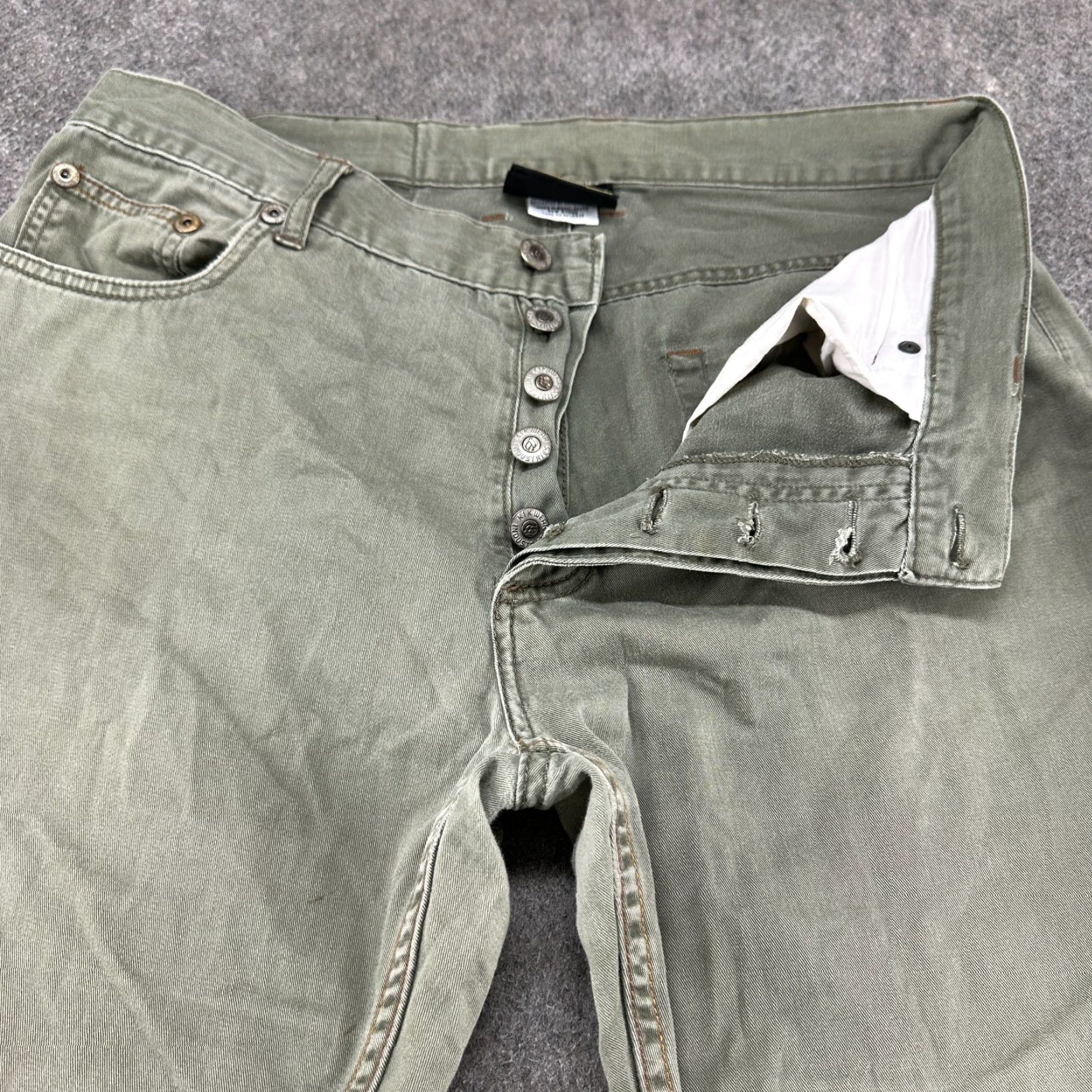 Vintage VINTAGE Kikwear Pants Mens 34x31 Green Chino Relaxed Straight 90s Workwear Mens Size US 34 / EU 50 - 2 Thumbnail
