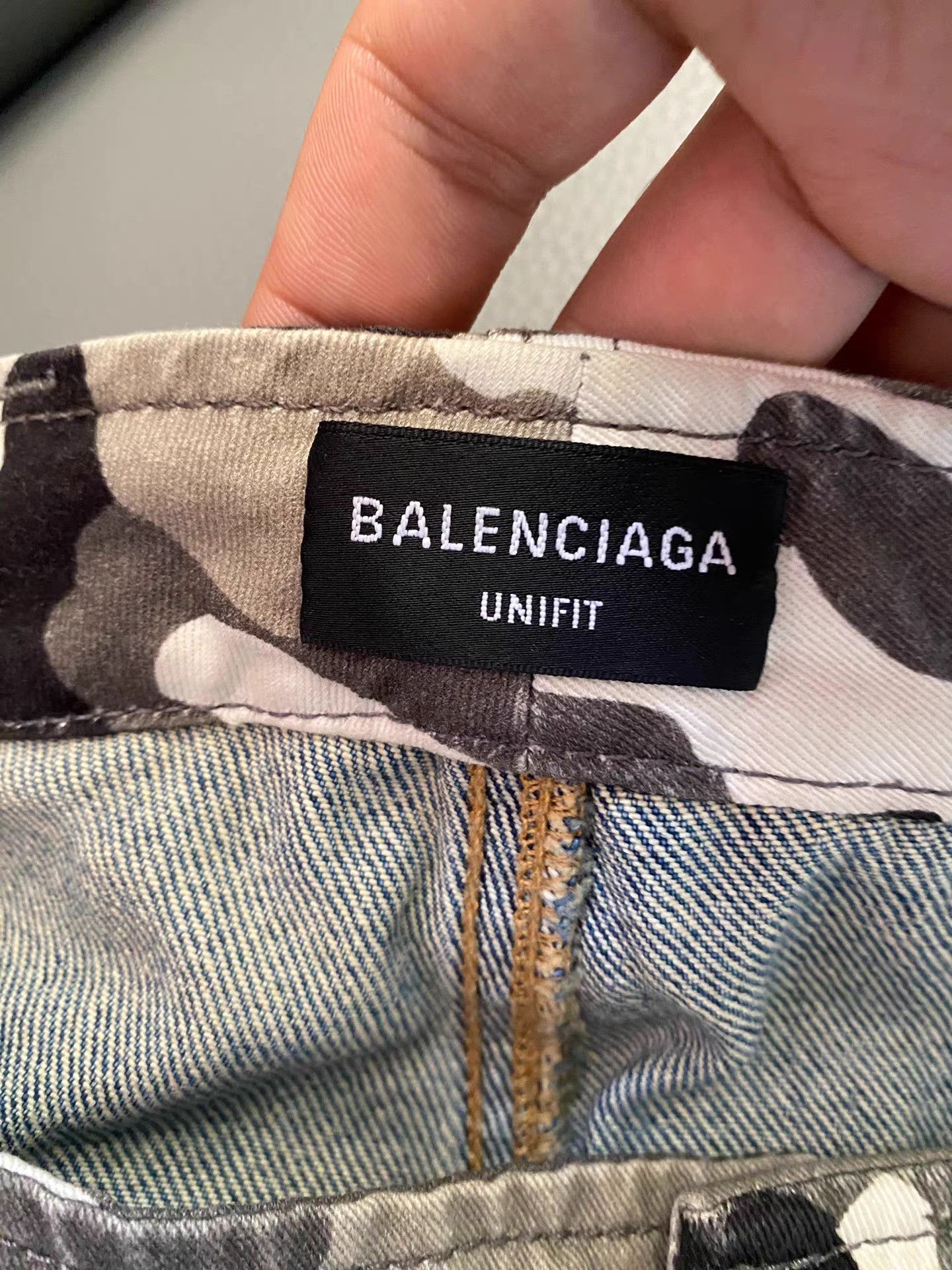Balenciaga Balenciaga destroyed camouflage double-layer jeans Size US 29 - 4 Thumbnail