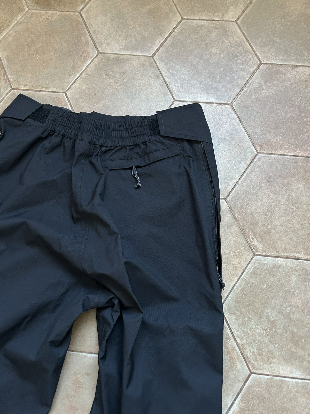 Mountain Hardwear Mountain Hardwear Gore-Tex xcr Ski Snowboard Pants Size US 34 / EU 50 - 4 Thumbnail