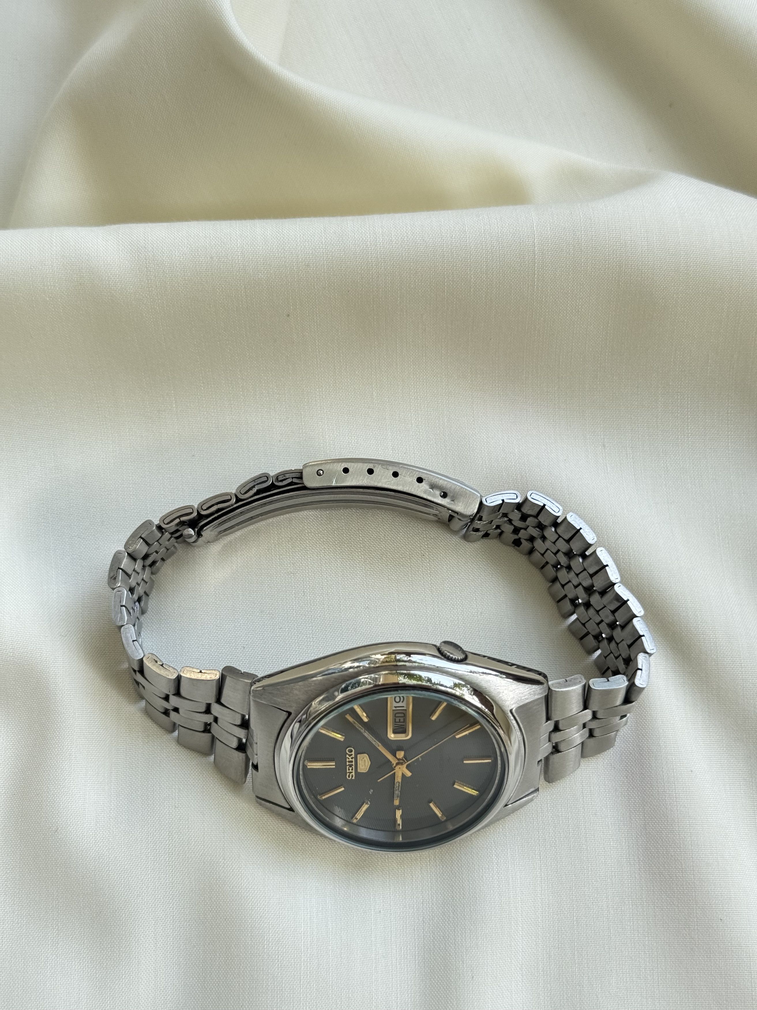 Seiko Seiko Automatic Wrist Watch 17Jewels Day/Date Japan Size 36 - 10 Thumbnail