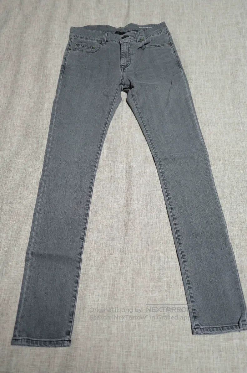 Saint Laurent Paris Saint Laurent Paris Distressed Washed Jeans Size US 30 / EU 46 - 1 Thumbnail