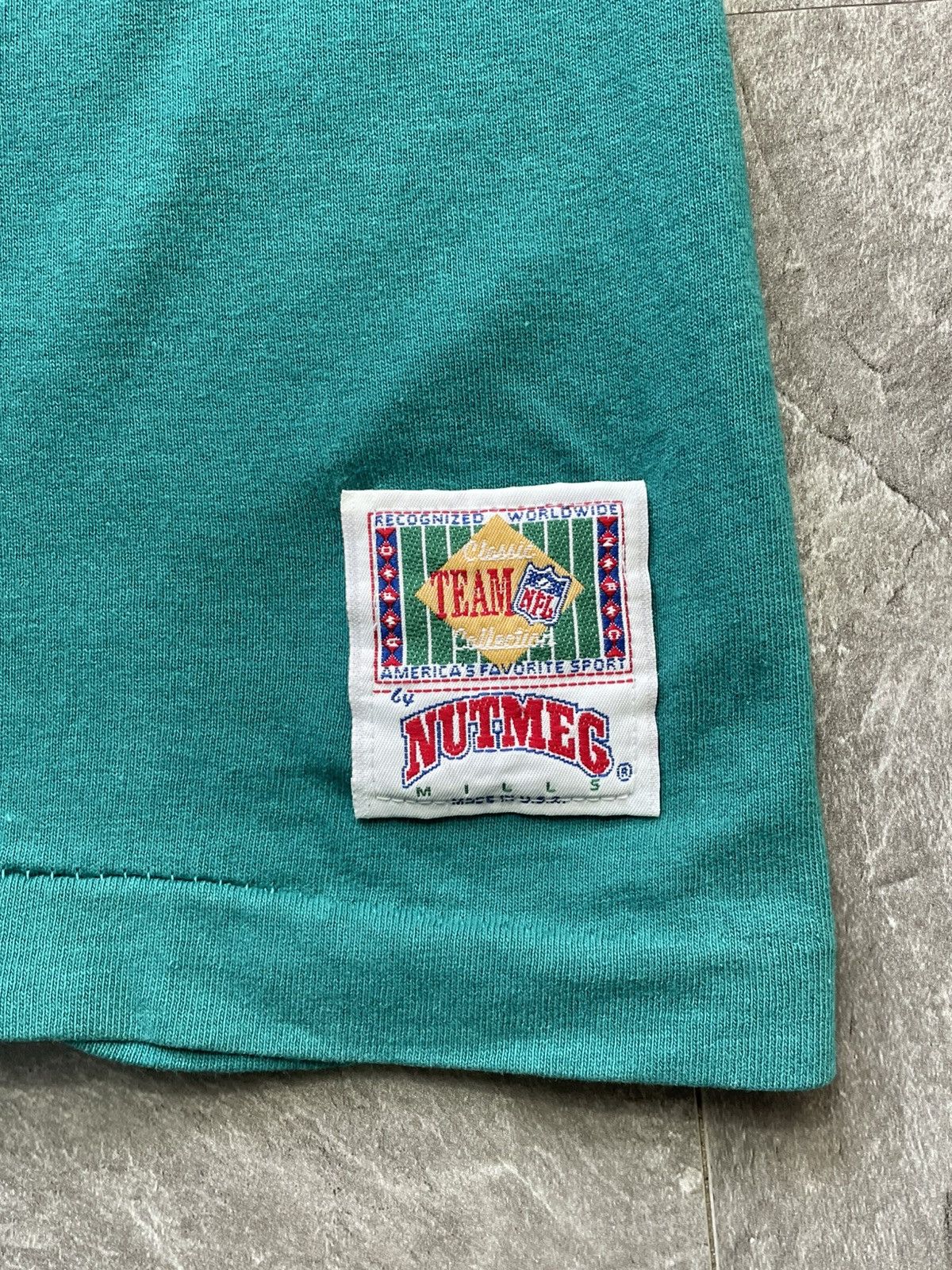 Nutmeg Vintage 90s Miami Dolphins NFL T Shirt Nutmeg Made In USA Size US XL / EU 56 / 4 - 4 Thumbnail
