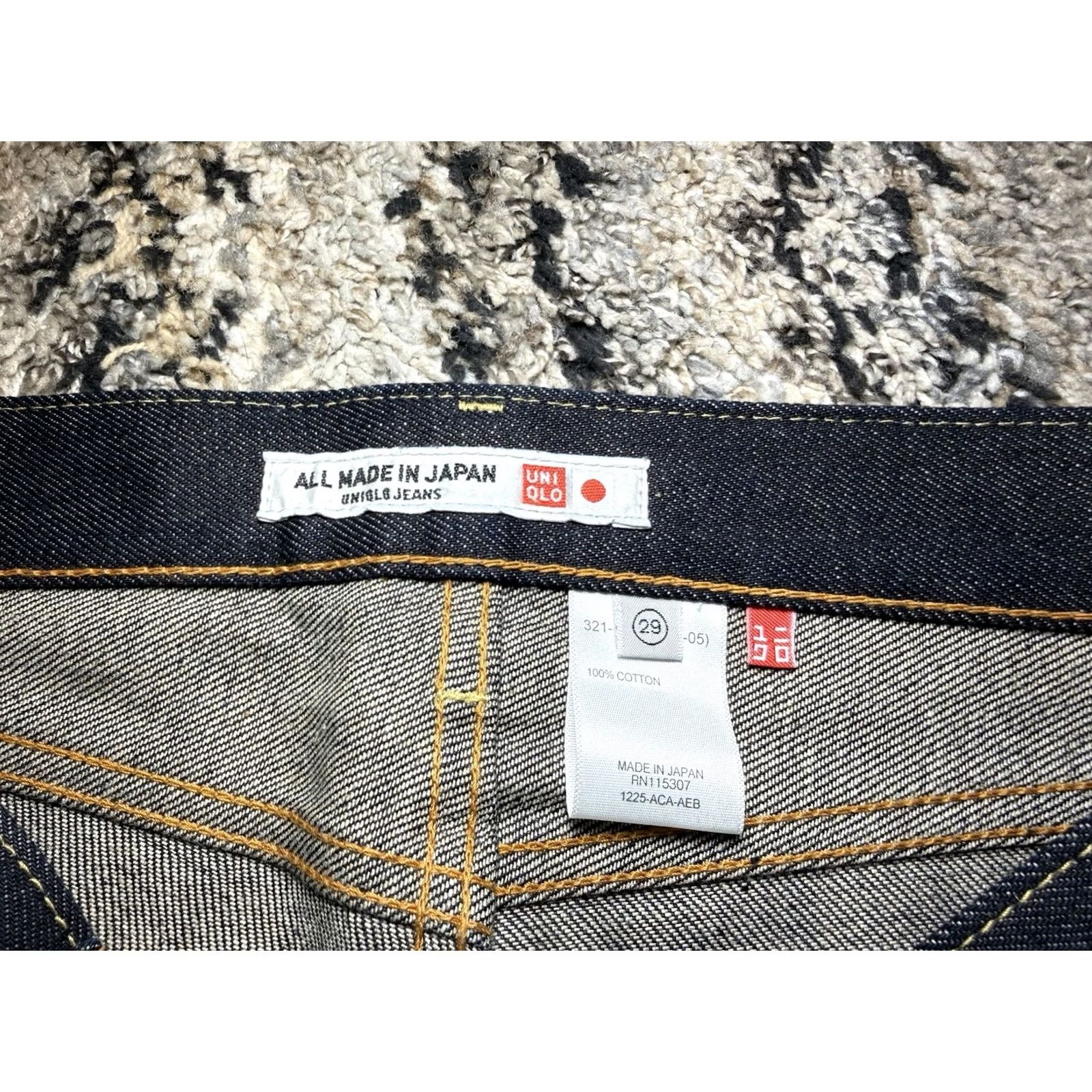 Uniqlo VINTAGE Uniqlo Jeans Denim Dark Indigo Selvedge Made Japan 2005 Men 29 x 32 Straight 5-Pocket Mens Size US 29 - 4 Thumbnail