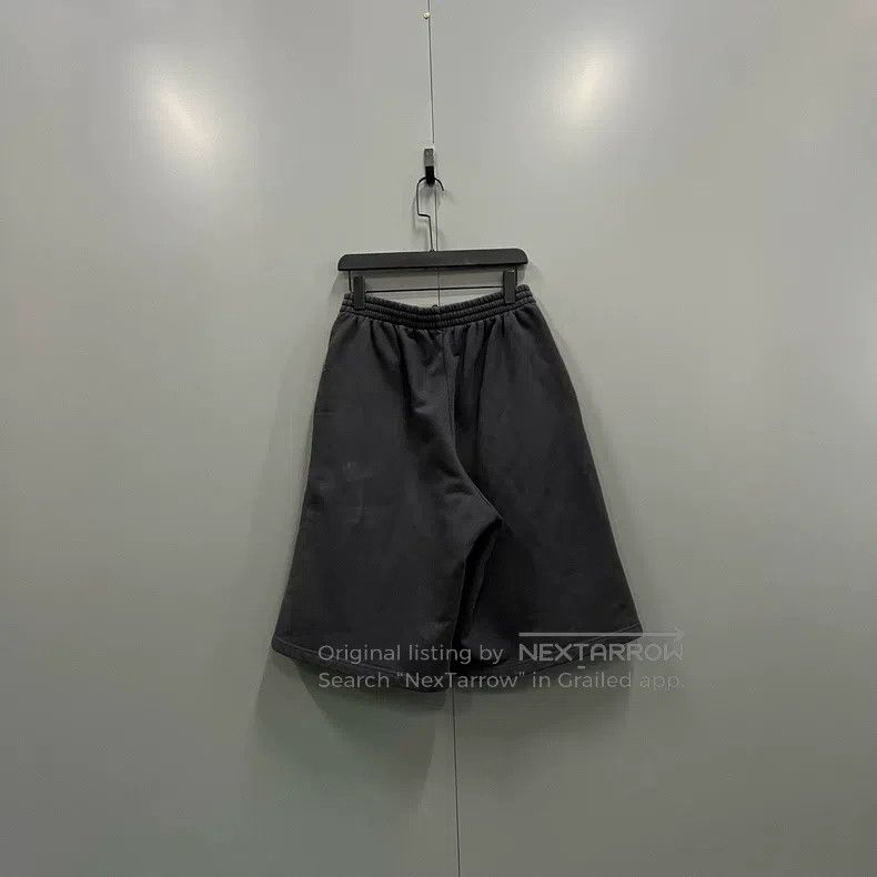 Balenciaga Balenciaga size XXS Embroidered Shorts Size US 27 - 2 Thumbnail