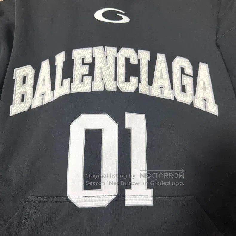 Balenciaga Balenciaga Loop Basketball Embroidered Logo Hoodie. Size US XS / EU 42 / 0 - 3 Thumbnail