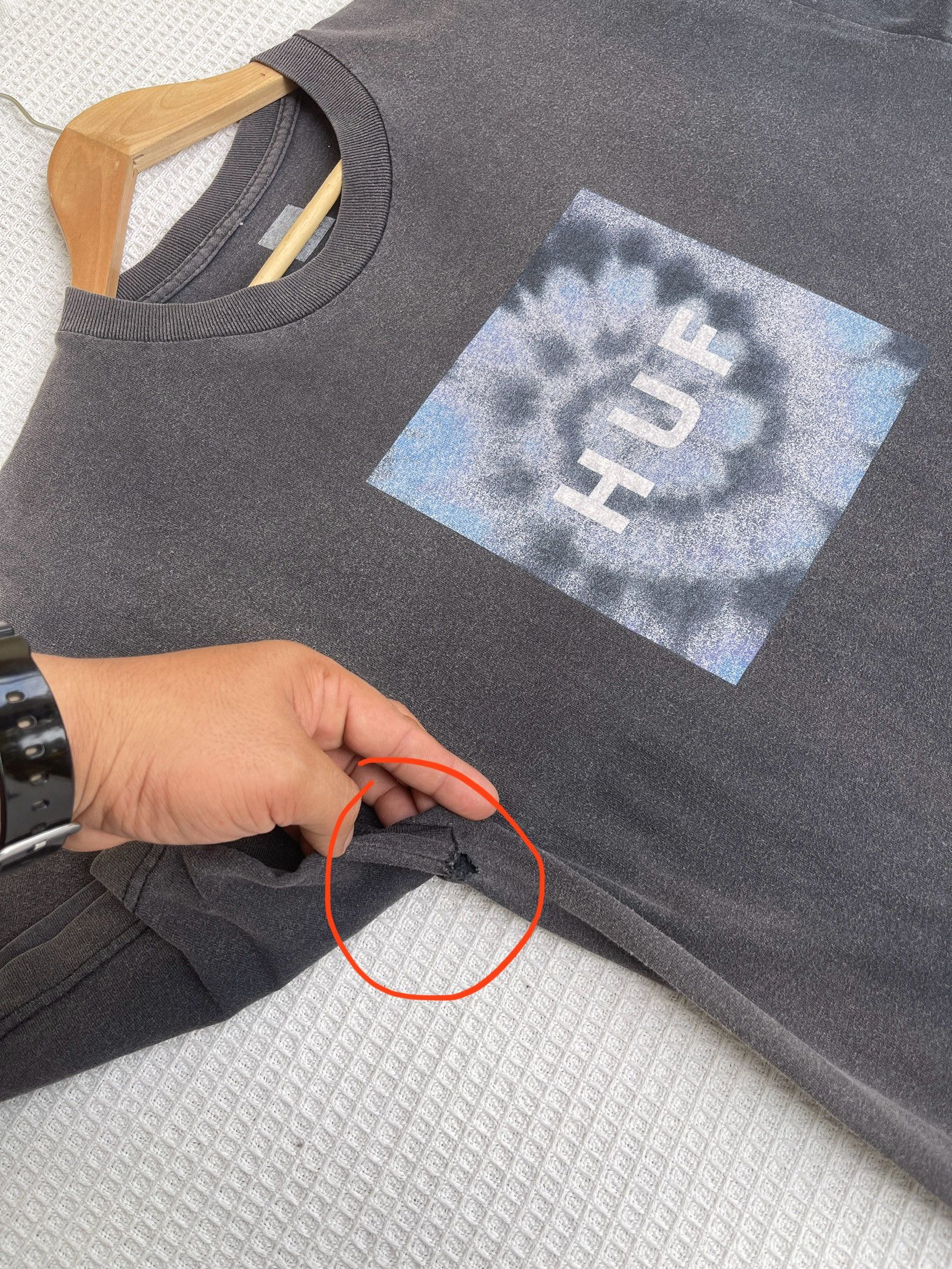 Huf Last Drop🔥Rare🔥Vintage HUF Skateboard Box Logo Sun Faded Tee Size US L / EU 52-54 / 3 - 7 Thumbnail