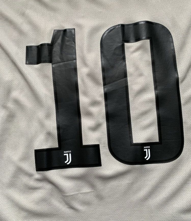 Adidas Dybala jersey juventus Size US S / EU 44-46 / 1 - 4 Thumbnail