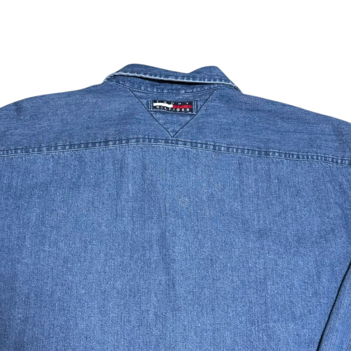 Tommy Jeans Vintage Tommy Jeans Denim Casual Oversized Button Up Shirt L Size US L / EU 52-54 / 3 - 4 Thumbnail