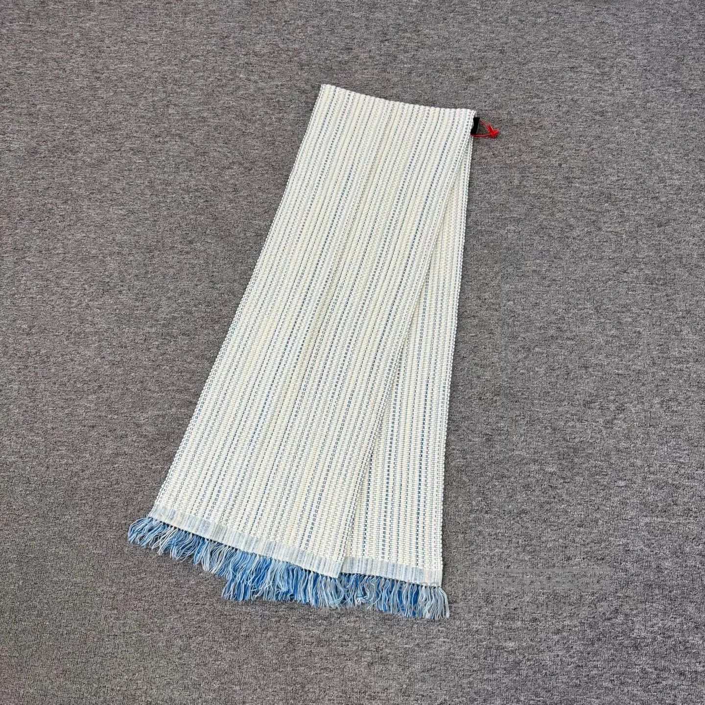 Hermes Hermes Blue and white vertical stripes; cashmere; woven ta Size ONE SIZE - 2 Thumbnail