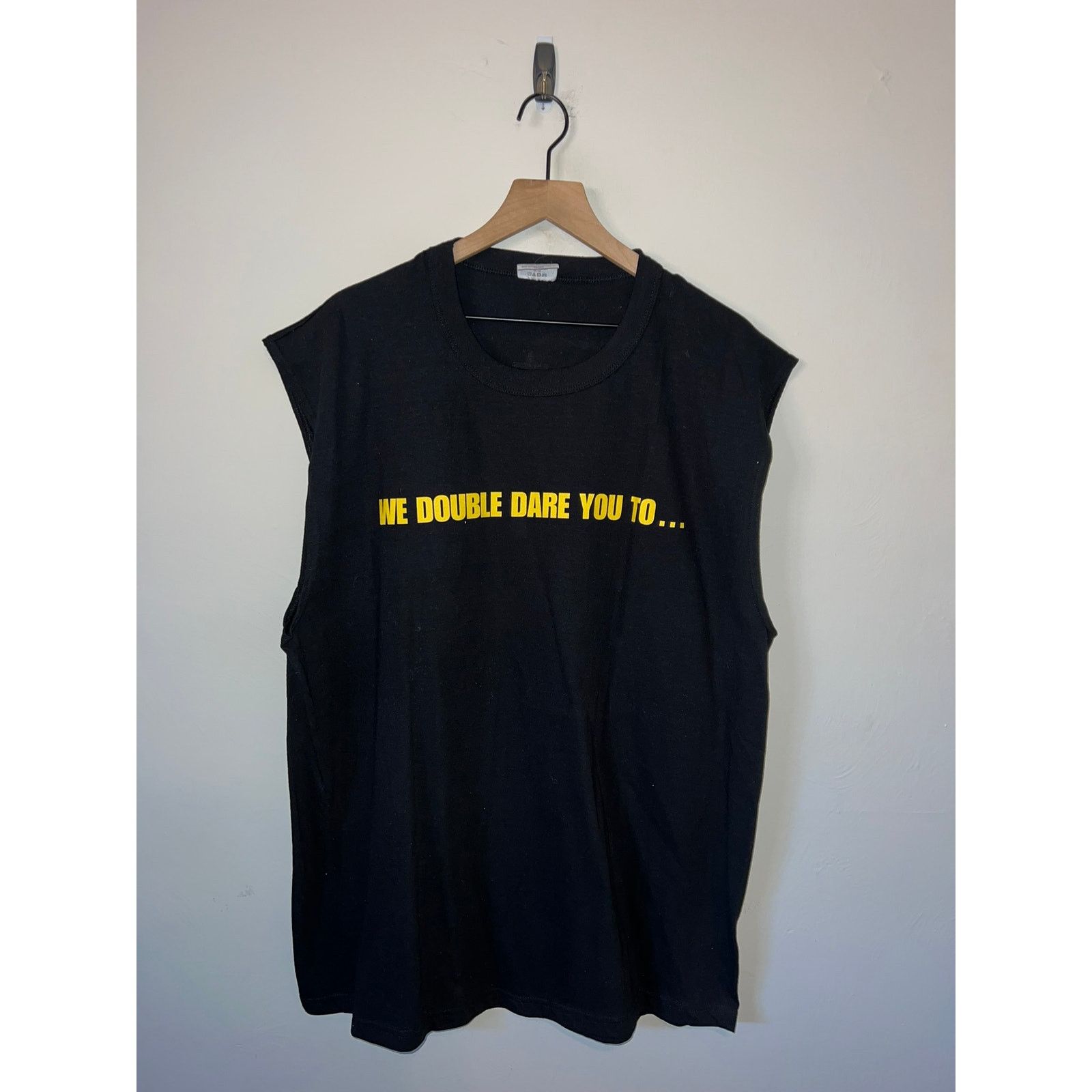 Jerzees Vintage Carls Jr Shirt Double Dare You Burger Fast Food XL Size US XL / EU 56 / 4 - 1 Thumbnail