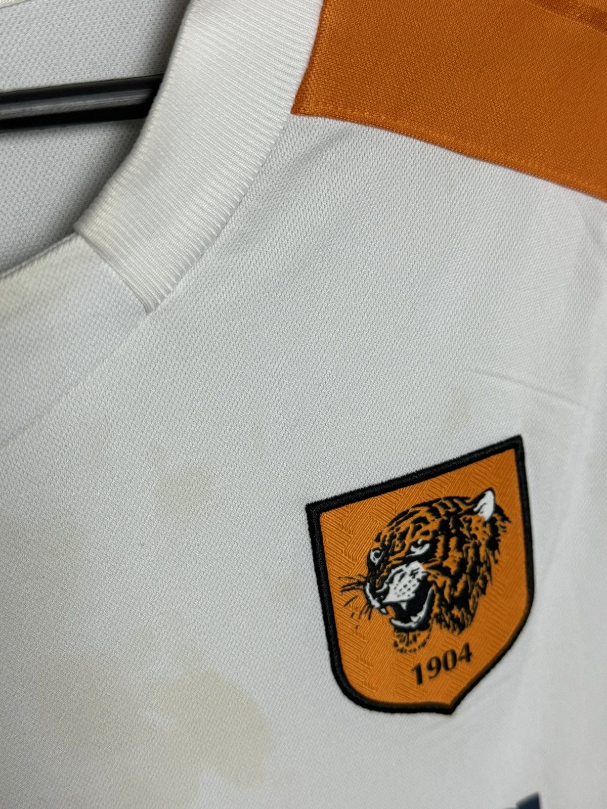 Umbro Hull City 17/18 Away Football Jersey Size US L / EU 52-54 / 3 - 9 Thumbnail