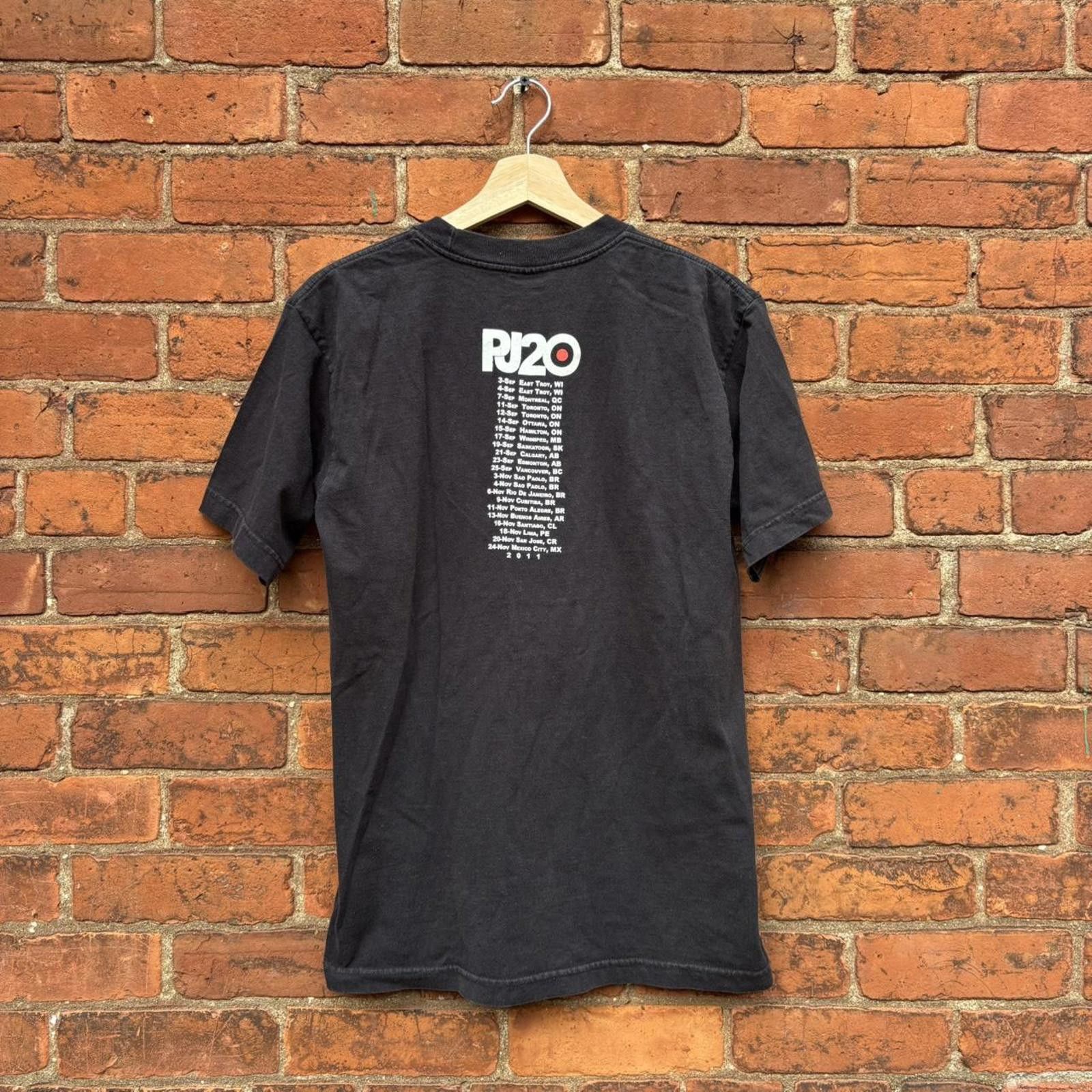Other vintage pearl jam 20 tour t shirt 2011 M Size US M / EU 48-50 / 2 - 3 Thumbnail