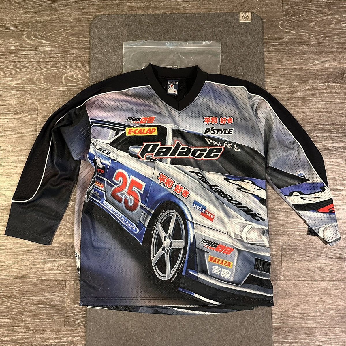 Palace Palace Racey Jersey Black - Size XL - Spring 2025 | Grailed