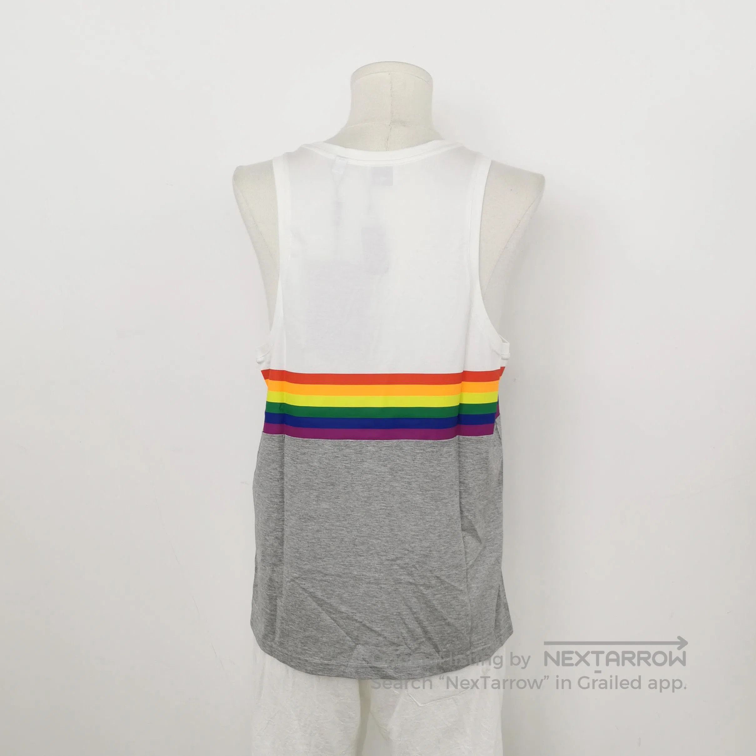 Burberry Burberry Colorblock Logo Tank Top for XXS . Size US XXS / EU 40 - 2 Thumbnail