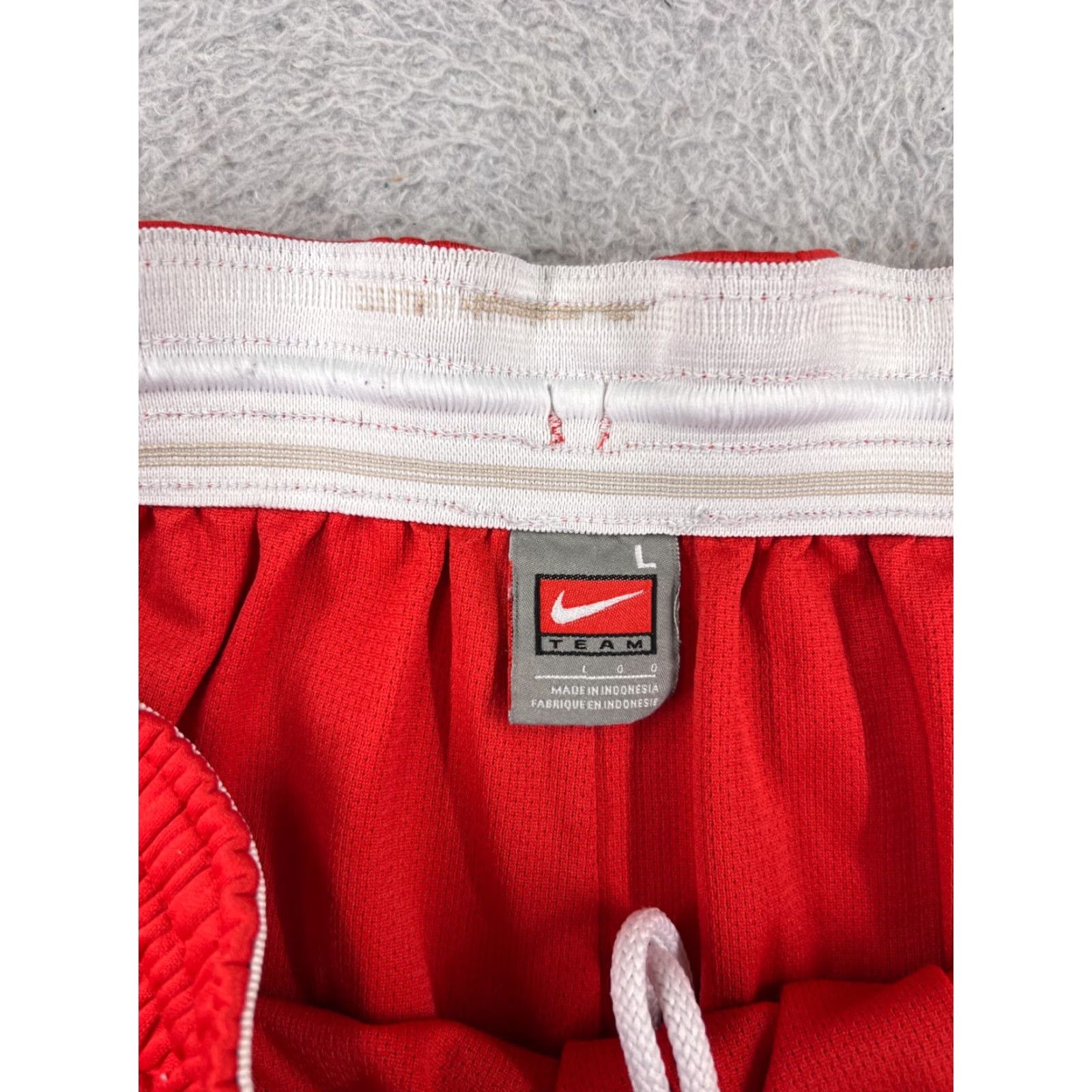 Nike Nike Shorts Mens Large Red Yellow 100% Polyester Basketball Swoosh Athletic Size US 33 - 3 Thumbnail