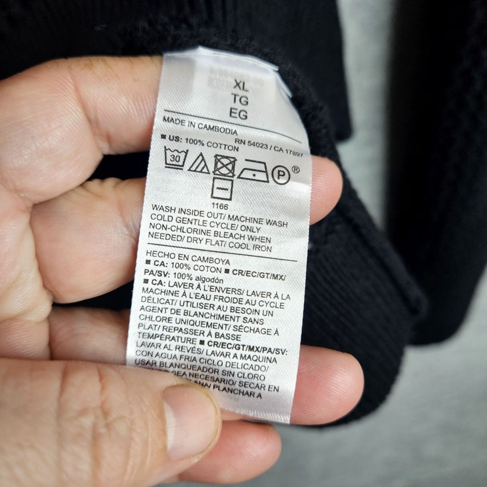 Old Navy Old Navy Black Knit Crochet Detail Long Sleeve Sweater XL Womens Pullover Modern Casual All Seasons Cotton Regular NWT Size XL / US 12-14 / IT 48-50 - 5 Thumbnail
