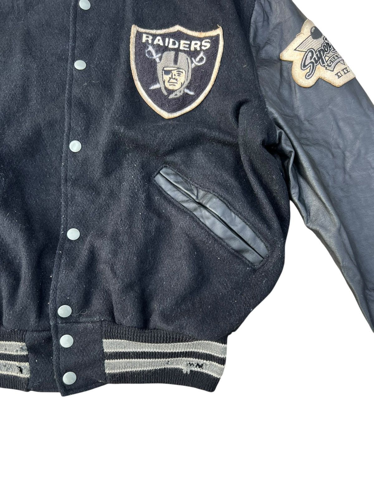 NBA 80s 90s DeLONG Raiders Football Distressed Varsity Jacket Size US L / EU 52-54 / 3 - 9 Thumbnail