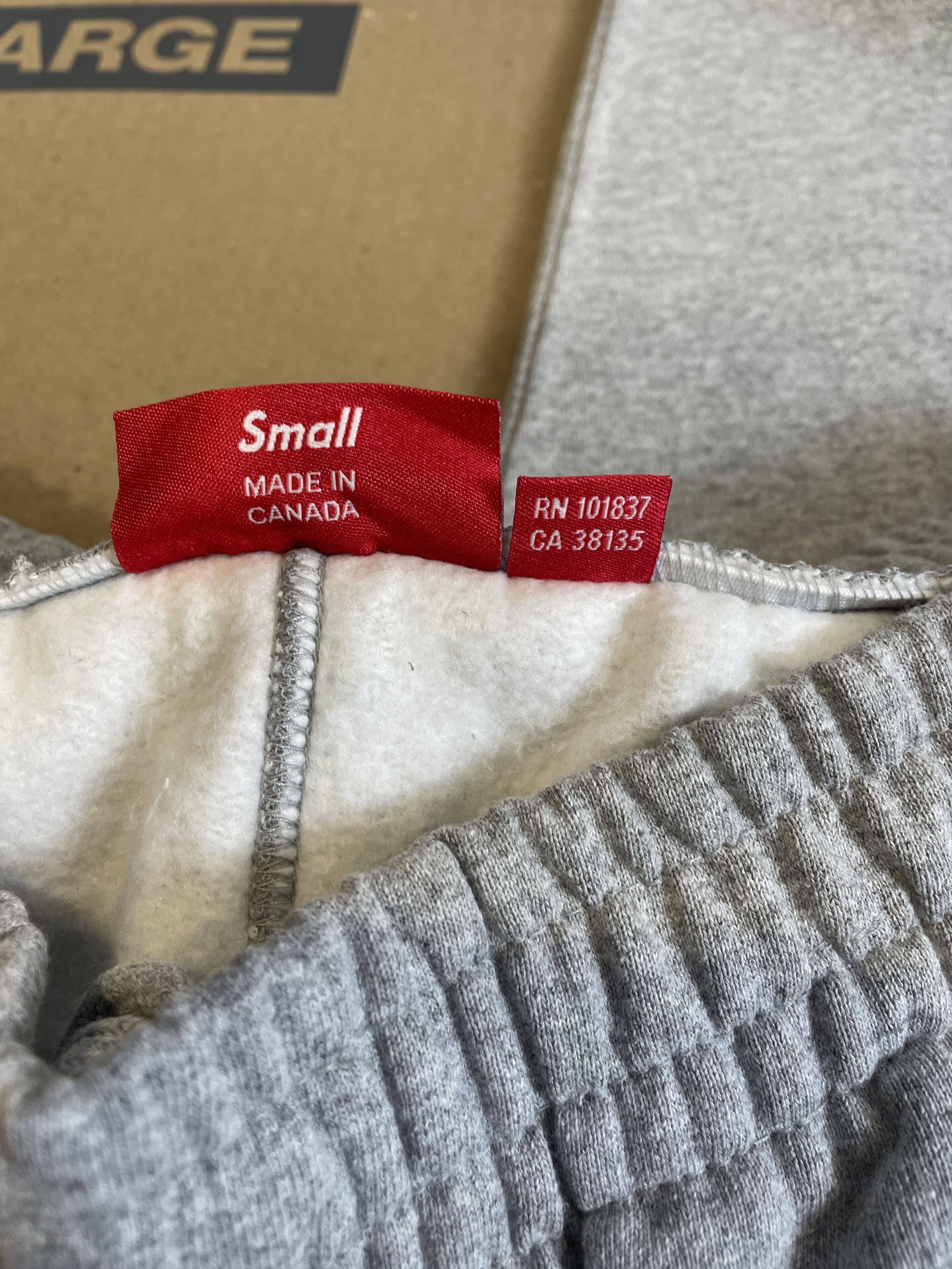 Supreme S LOGO SWEATPANTS SMALL Size US 30 / EU 46 - 12 Thumbnail