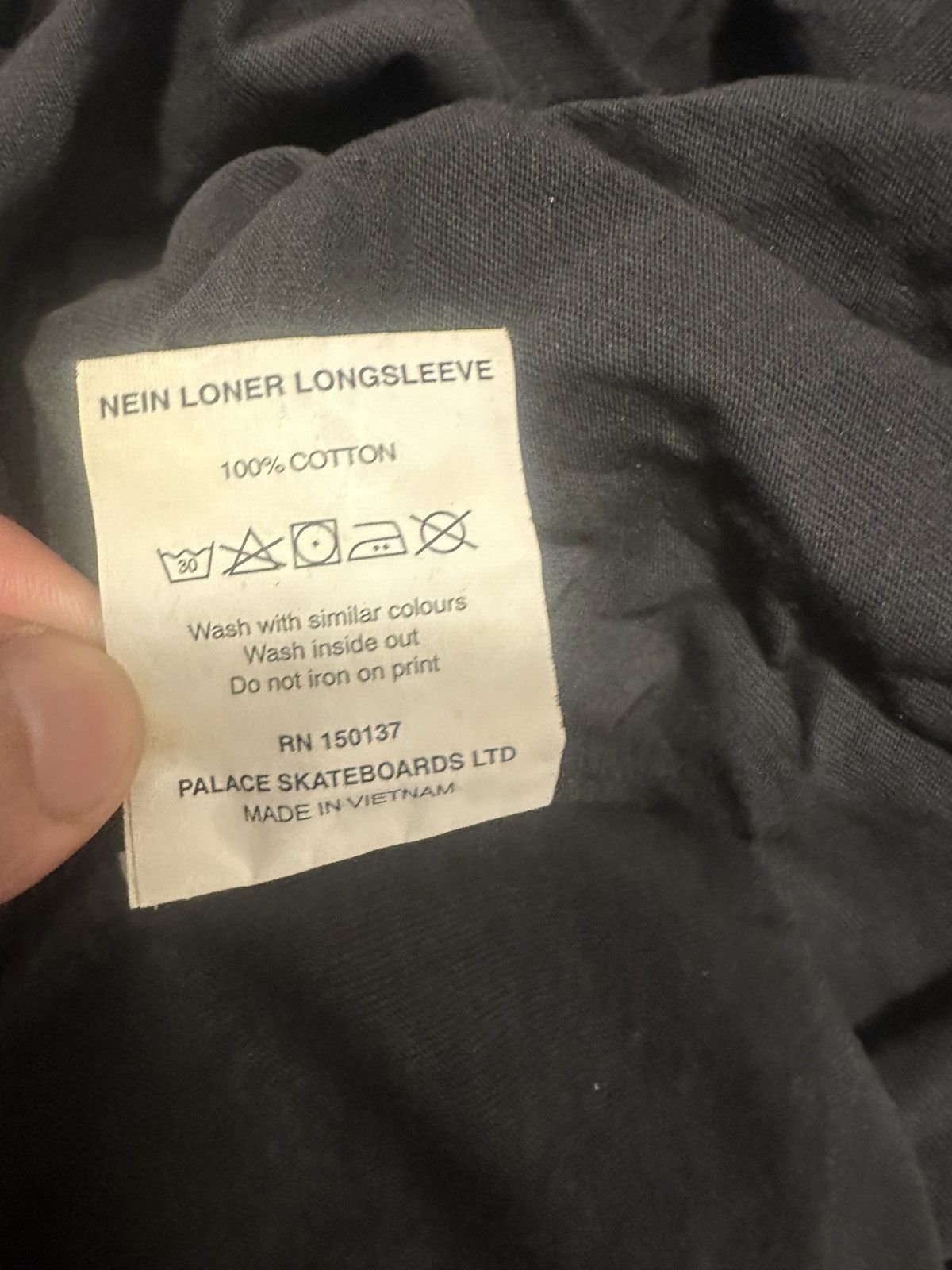 Palace Palace nein loner longsleeve tee shirt alien not alone black Size US XL / EU 56 / 4 - 5 Thumbnail