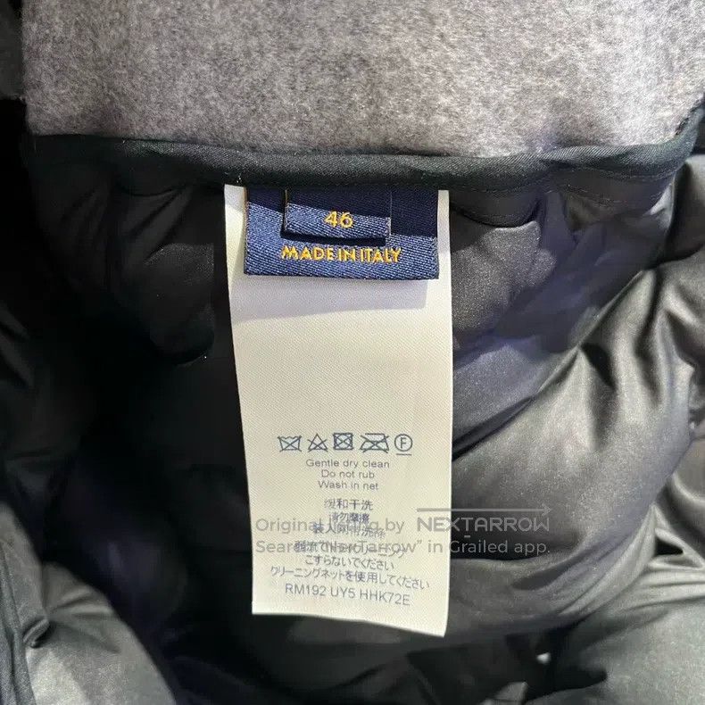 Louis Vuitton Louis Vuitton Grey Solid Embossed Full Graphic Printed Sta Size US S / EU 44-46 / 1 - 4 Thumbnail
