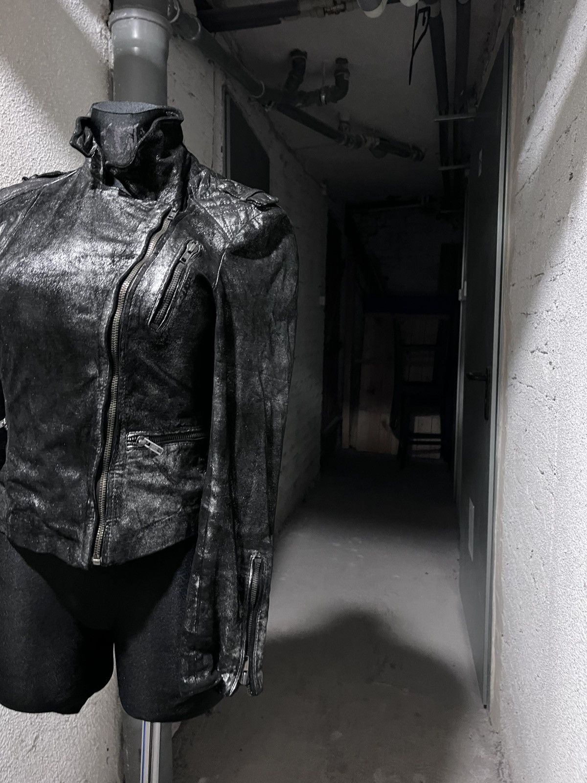 Rick Owens Faded Metallic Real Leather Asymmetrical Zip Cropped Jacket Size S / US 4 / IT 40 - 3 Thumbnail