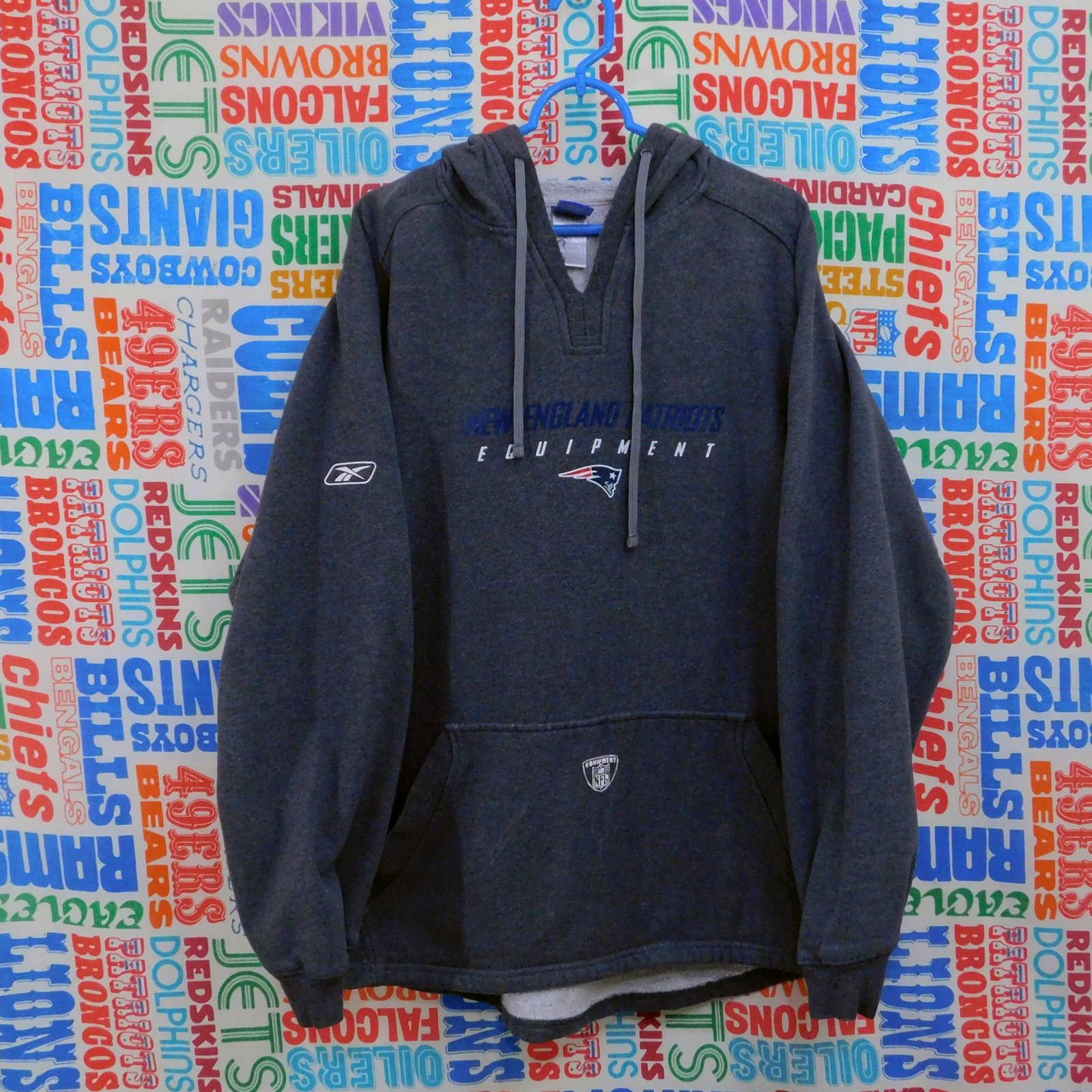 Reebok New England Patriots NFL Equipment Hoodie Sweatshirt Bill Belichick M