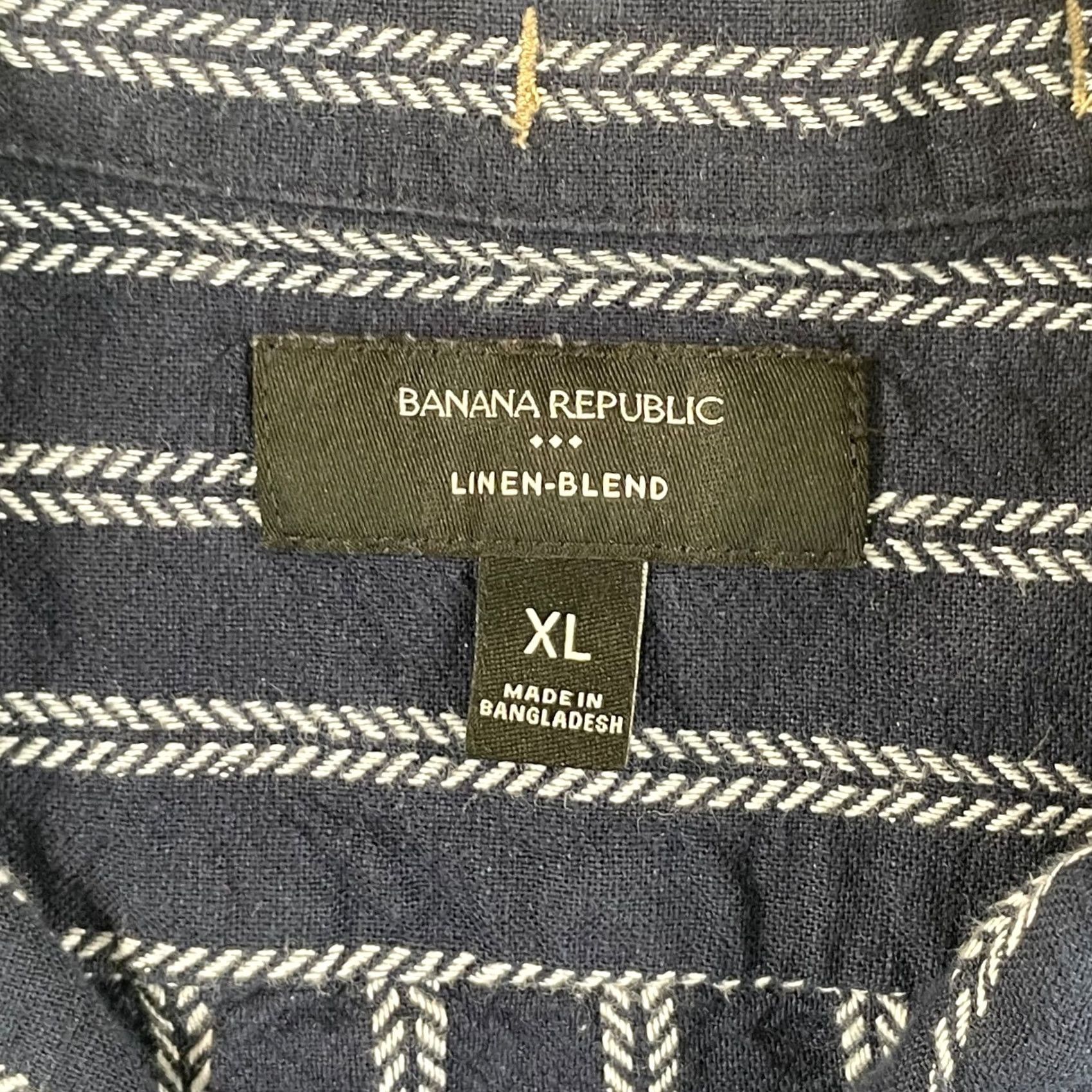 Banana Republic Banana Republic Camp Shirt Men XL Blue Striped Linen Blend Button-Up Casual Vacation Size US XL / EU 56 / 4 - 2 Thumbnail