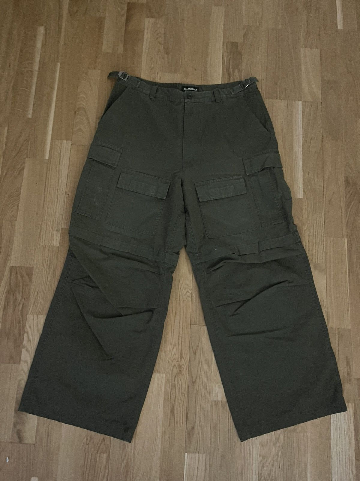 Balenciaga Balenciaga Convertible Cargo A/W2020 Size US 34 / EU 50 - 1 Thumbnail