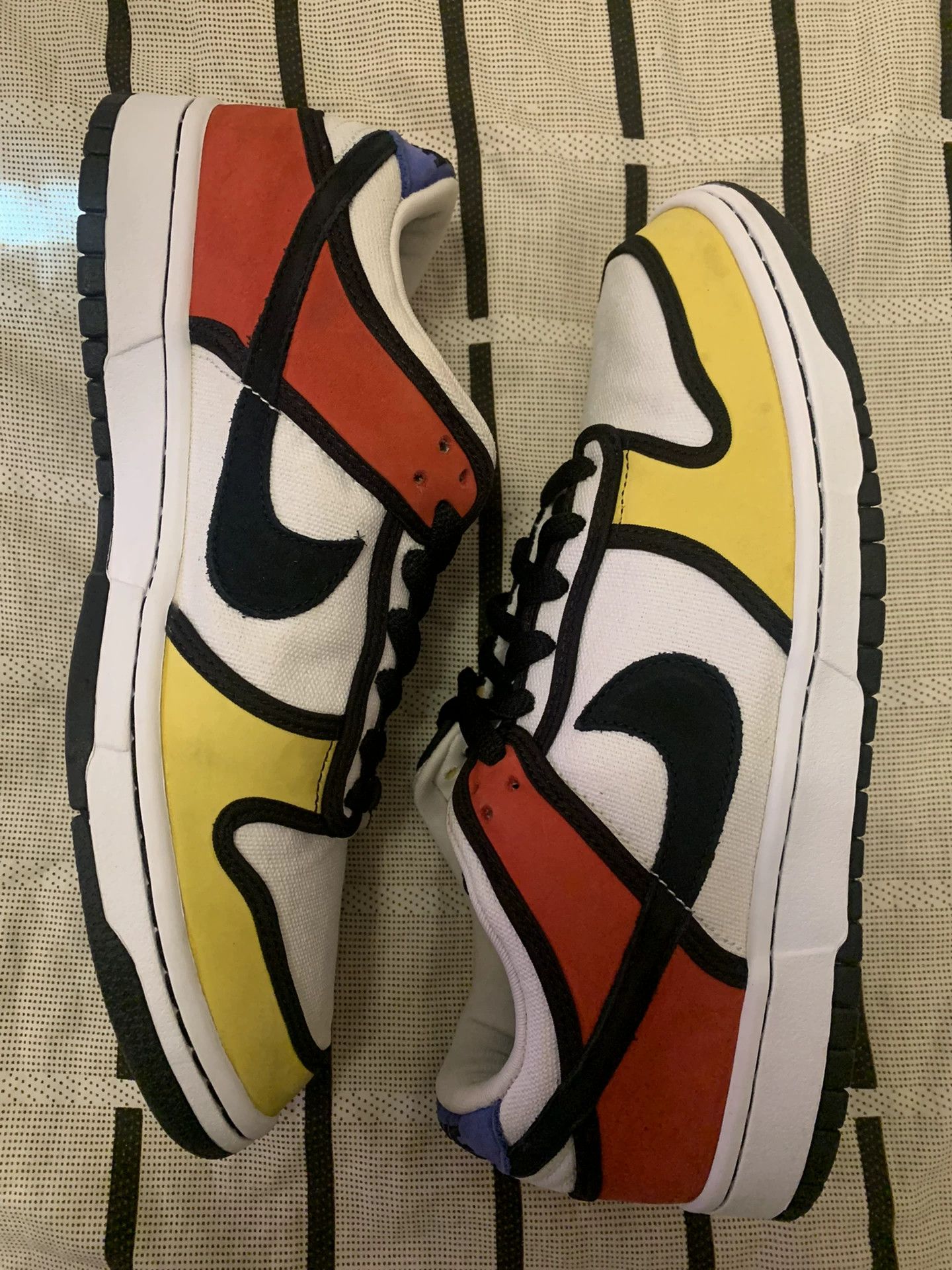 Nike Nike DUNK Yellow Lowtop Sneakers 43 Men Size US 10 / EU 43 - 1 Thumbnail
