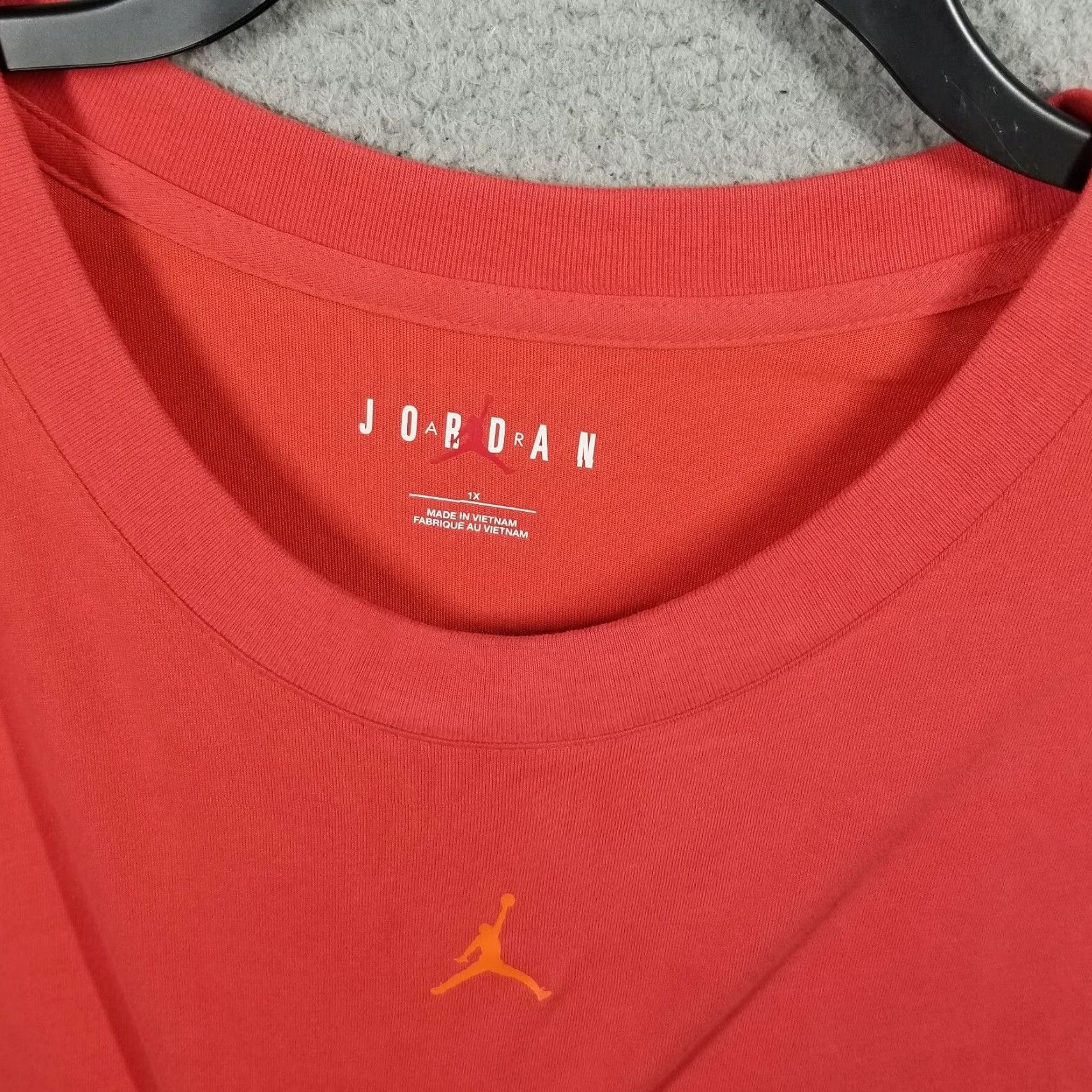 Nike Nike Air Jordan Shirt Women's 1X Crop Tank - Red - Sleeveless Gym Weightlifting Training Activewear - Nike Air Jordan - Plus Size Women Size XL / US 12-14 / IT 48-50 - 3 Thumbnail