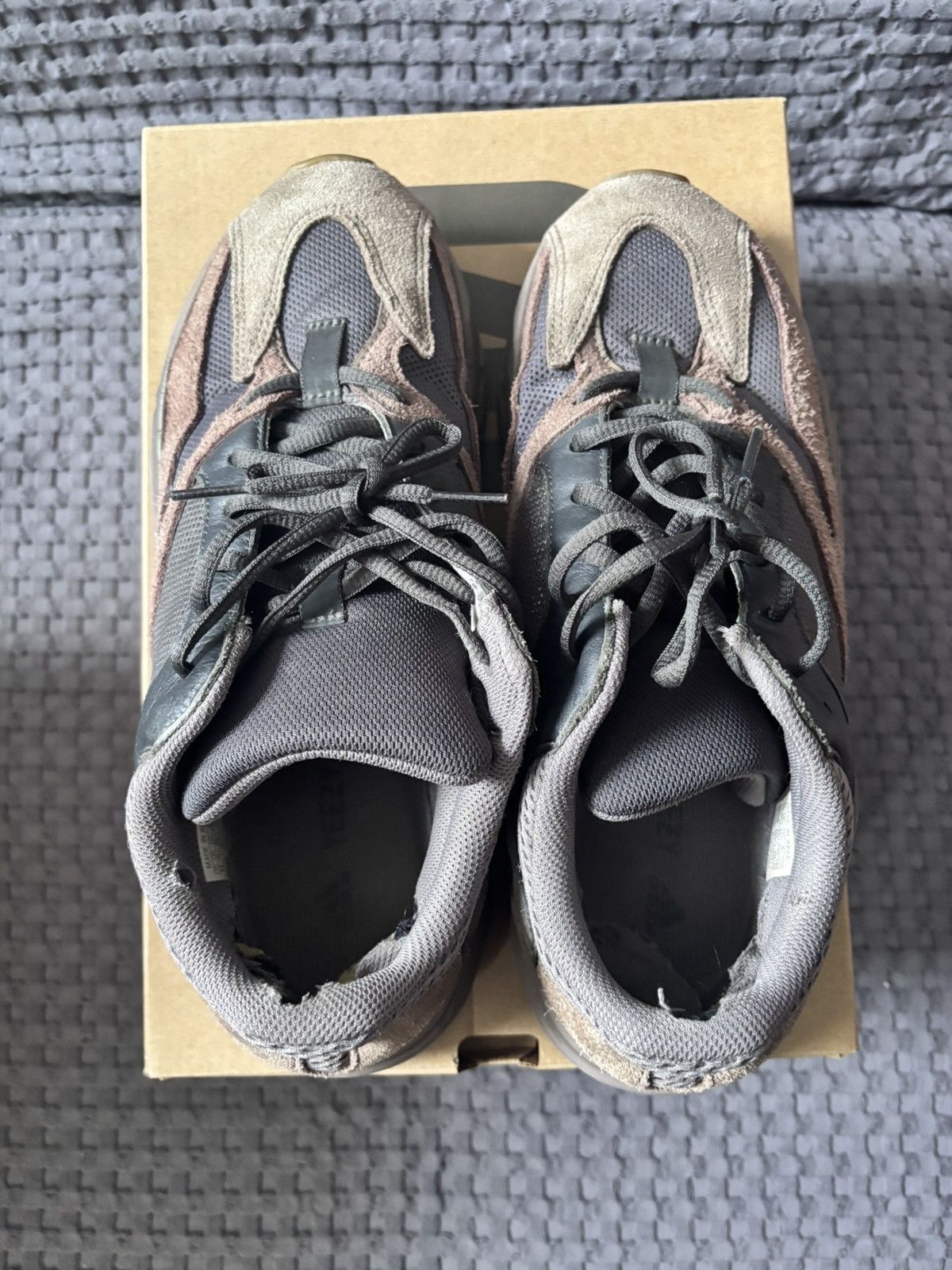 Yeezy adidas Yeezy Boost 700 V1 Mauve – Size US 11 Size US 11 / EU 44 - 3 Thumbnail