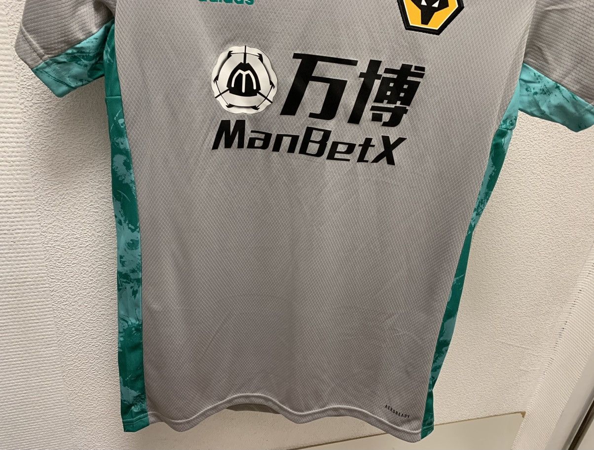 Adidas Wolverhampton adidas soccer jersey M 2020 ManbetX Size US M / EU 48-50 / 2 - 3 Thumbnail