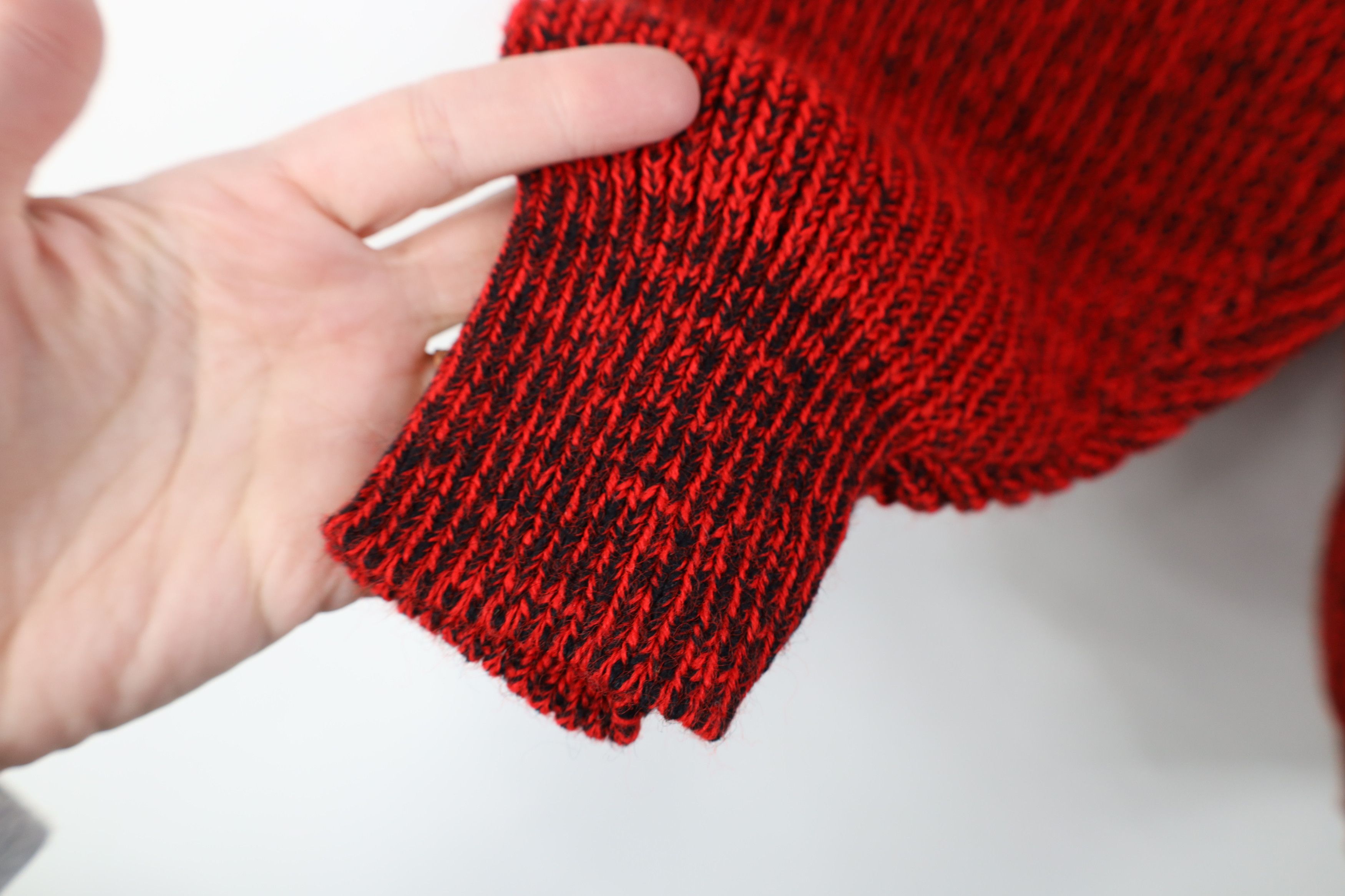 Vintage Vintage 90s Streetwear Ribbed Knit Crewneck Sweater Red USA Size L / US 10 / IT 46 - 7 Thumbnail
