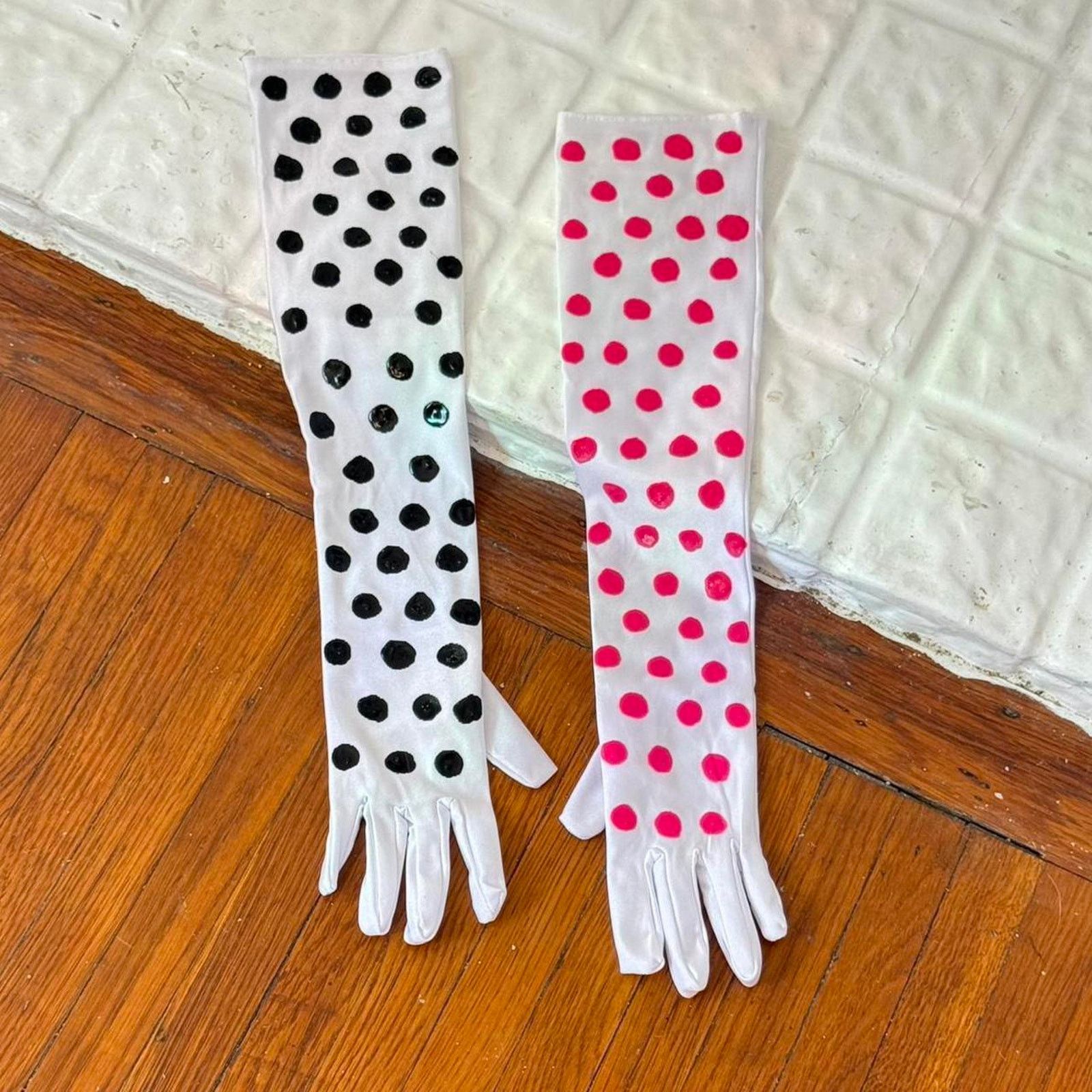 Other ✿ ⋆ 𓆩♡𓆪 Hand Painted Polka Dot Opera Gloves 𓆩♡𓆪 ⋆ ✿ Size ONE SIZE - 1 Thumbnail