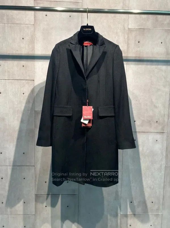 Max Mara MaxMara Women's Black Wool Coat . Size M / US 6-8 / IT 42-44 - 1 Thumbnail